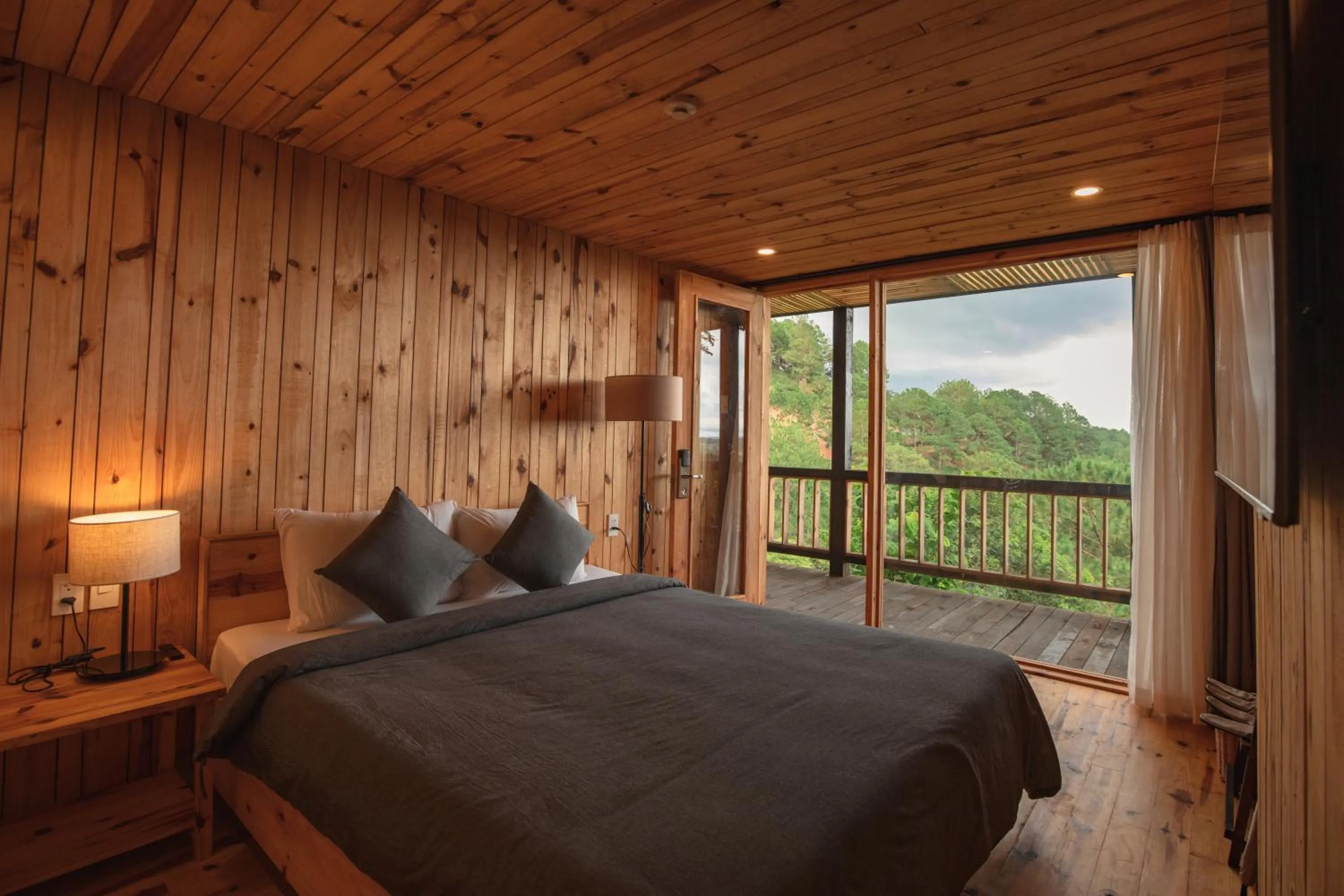 Bed in Lavender Dalat Hotel and Resorts