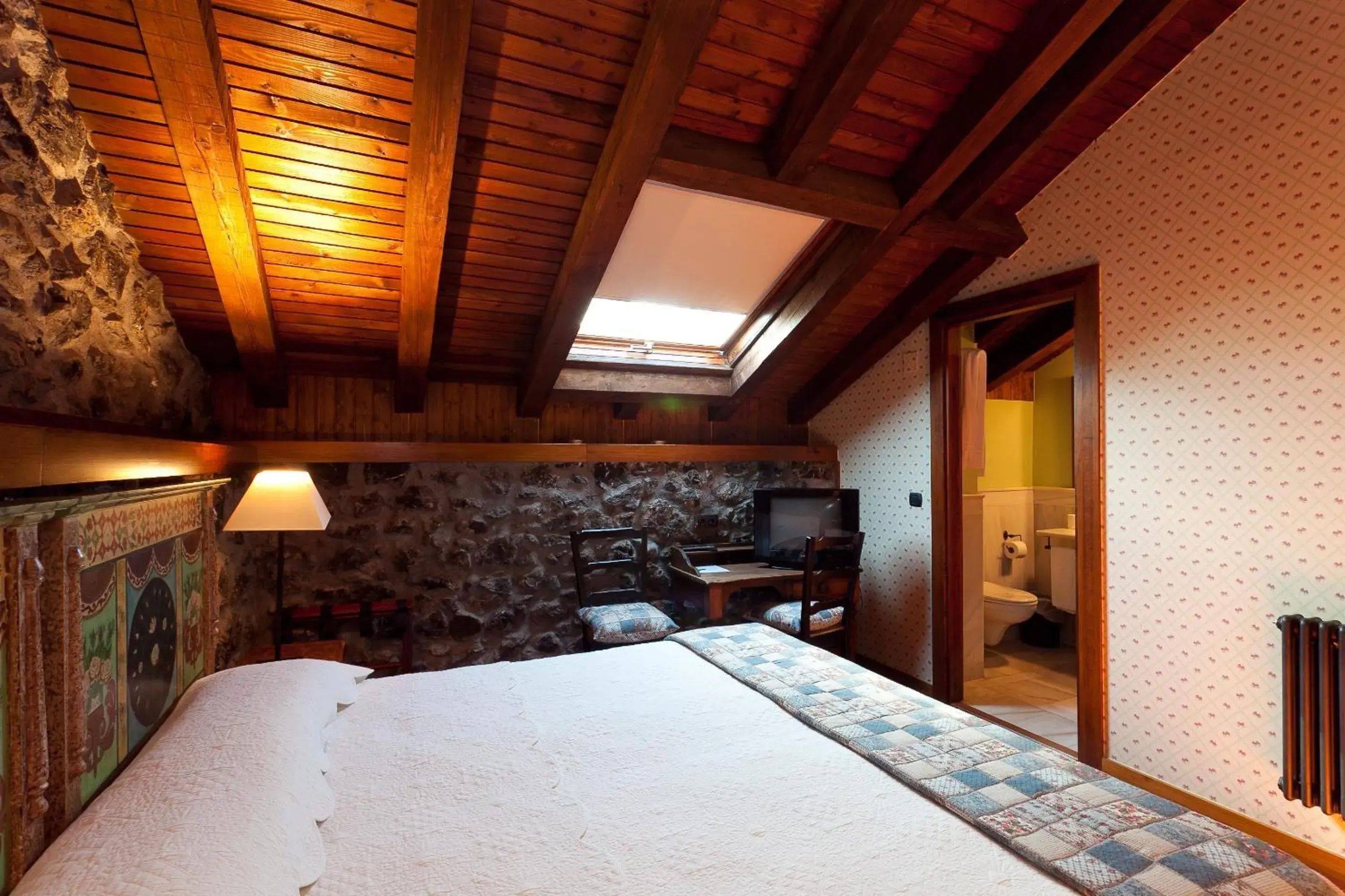 Double Room - single occupancy in Hotel Antsotegi Double Room - single occupancy in Hotel Antsotegi