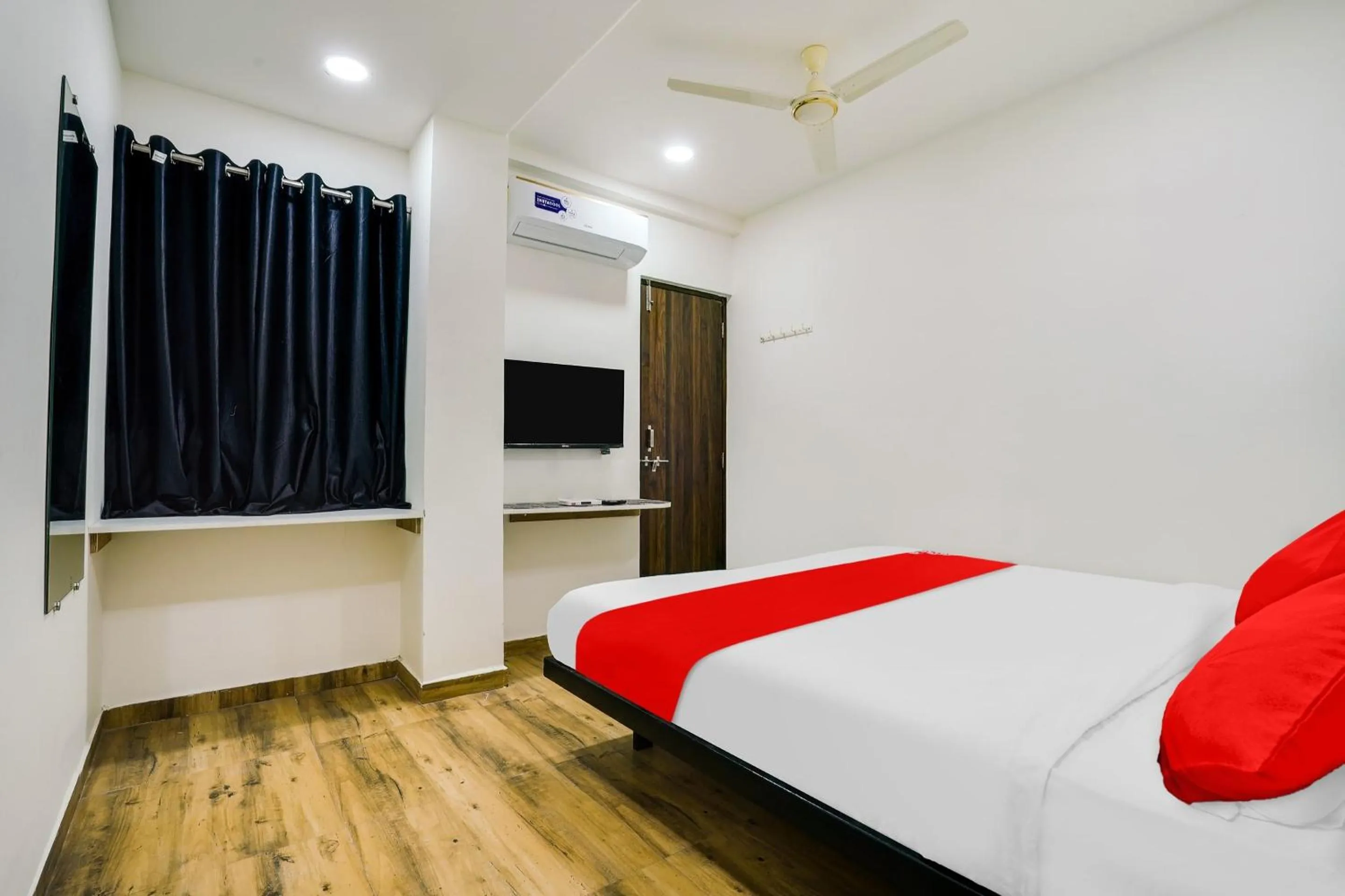 Bedroom, Bed in Hotel O White Villa