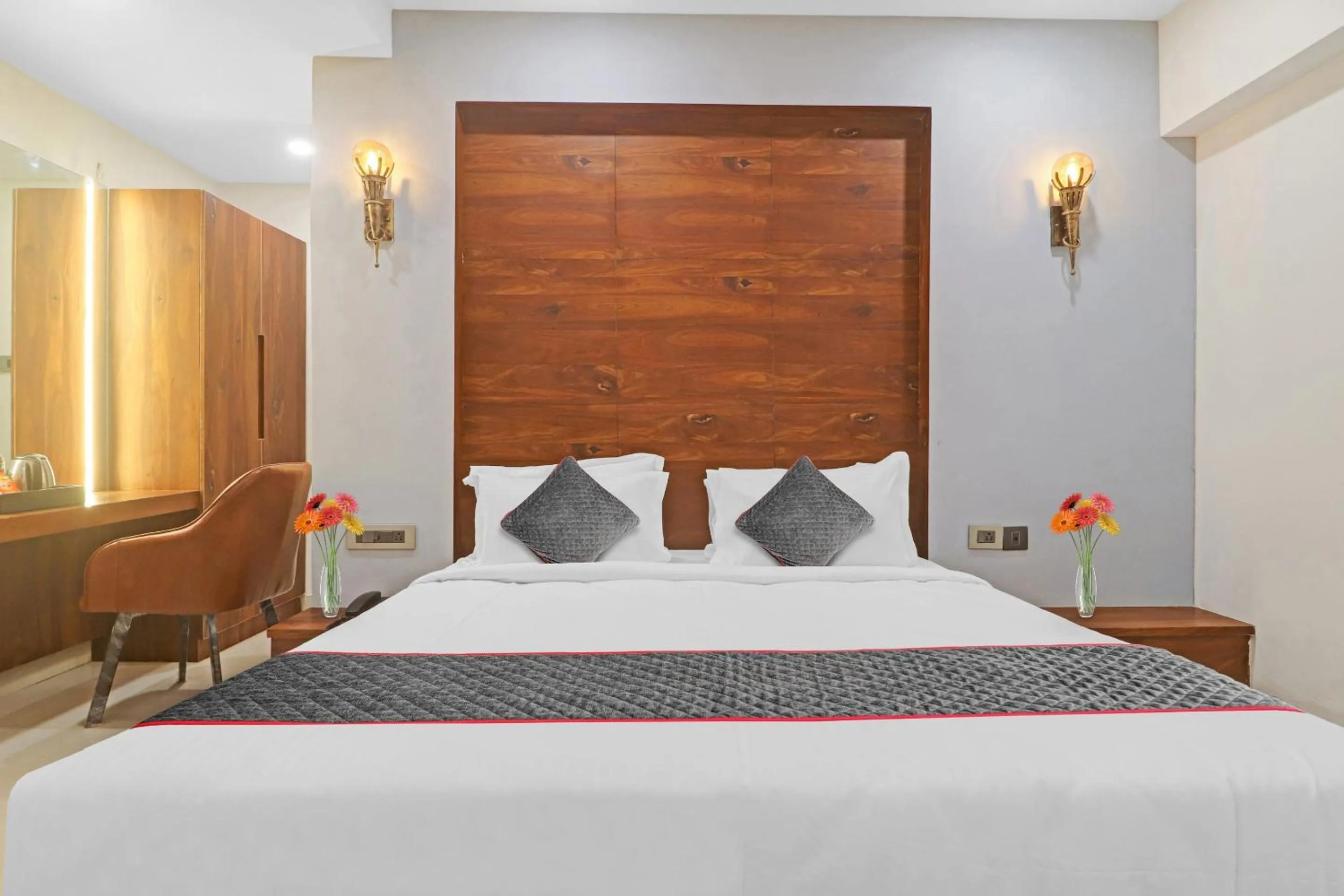 Bedroom, Bed in Super Townhouse Rcc Pride