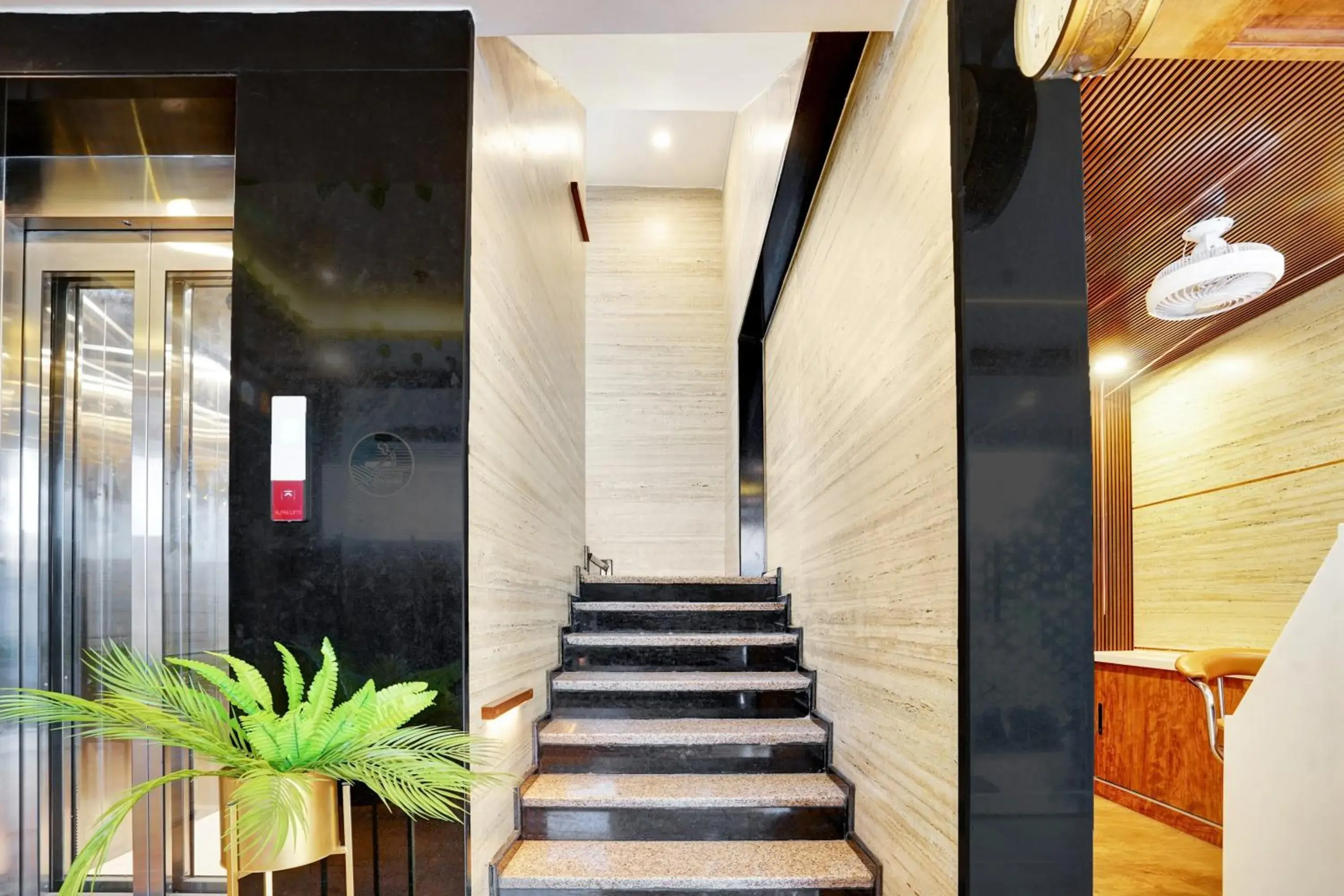 Lobby or reception in Super Collection O KEYS ELITE Lobby or reception in Super Collection O KEYS ELITE