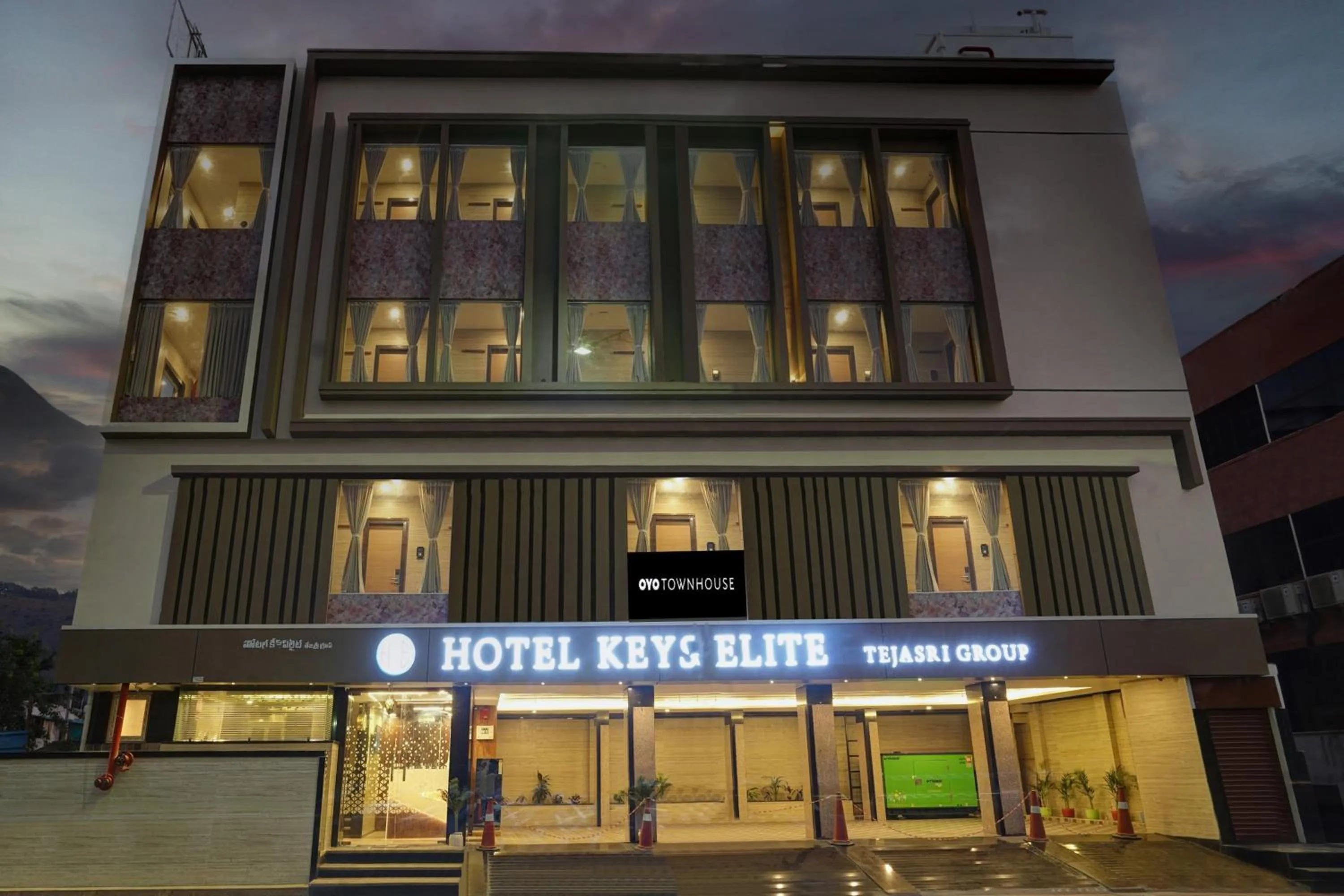 Facade/entrance in Super Collection O KEYS ELITE