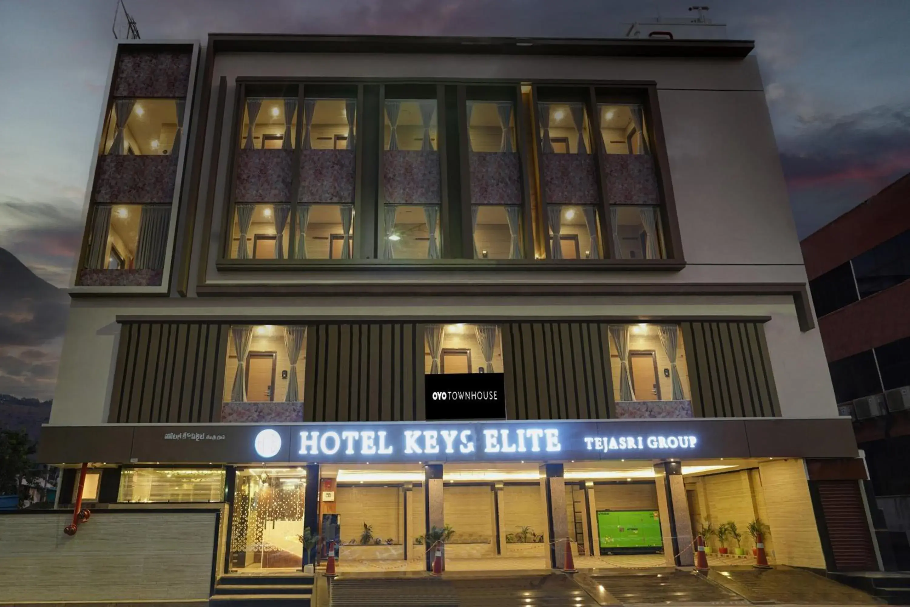 Facade/entrance in Super Collection O KEYS ELITE Facade/entrance in Super Collection O KEYS ELITE