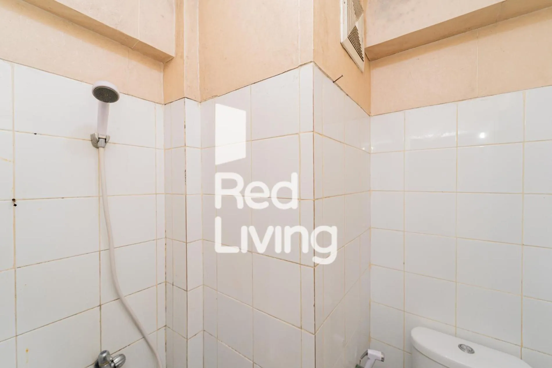 Bathroom in Apartemen Sentra Timur Residence - S&A Zada Property Tower Orange