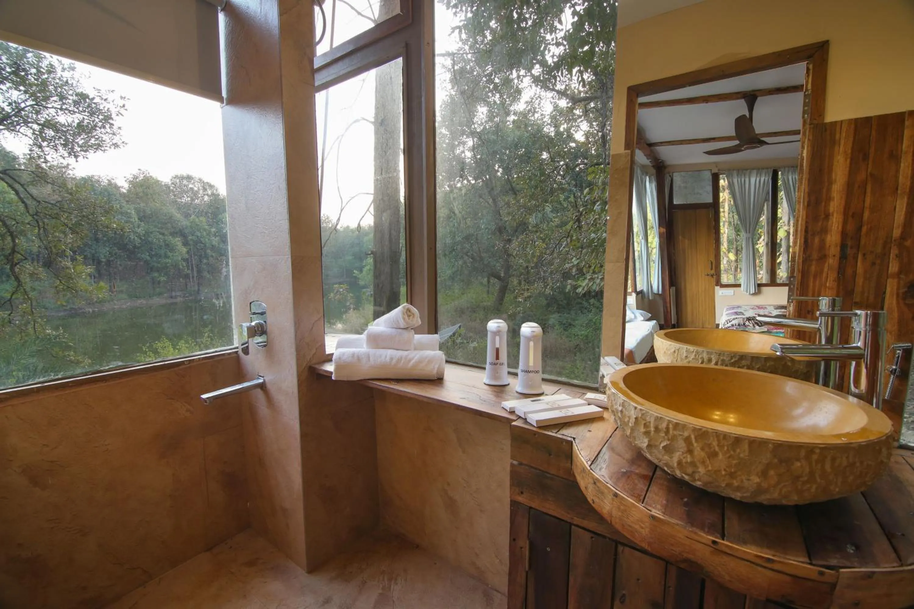Bathroom in Rukhad Jungle Camp - Pench