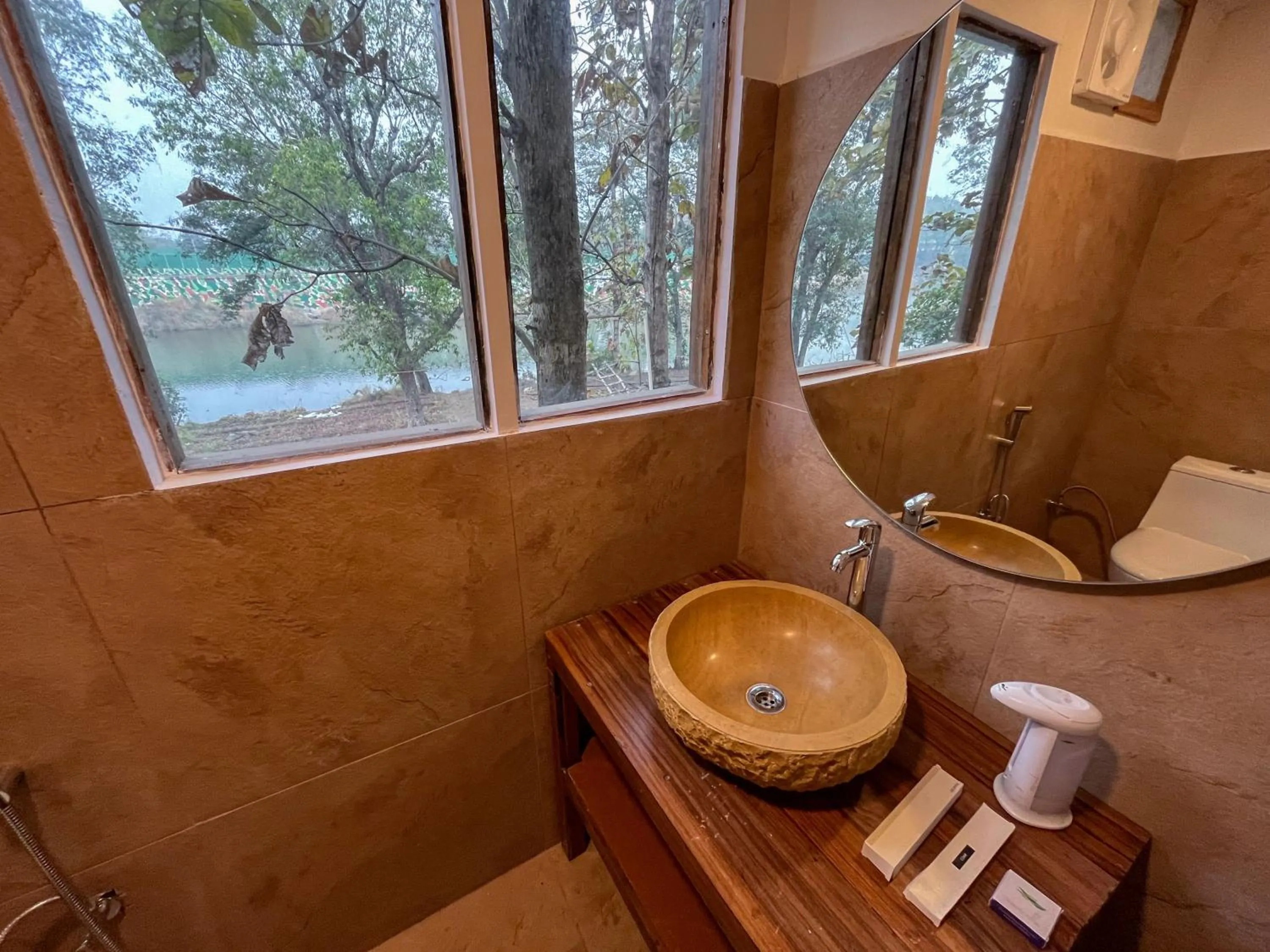 Bathroom in Rukhad Jungle Camp - Pench