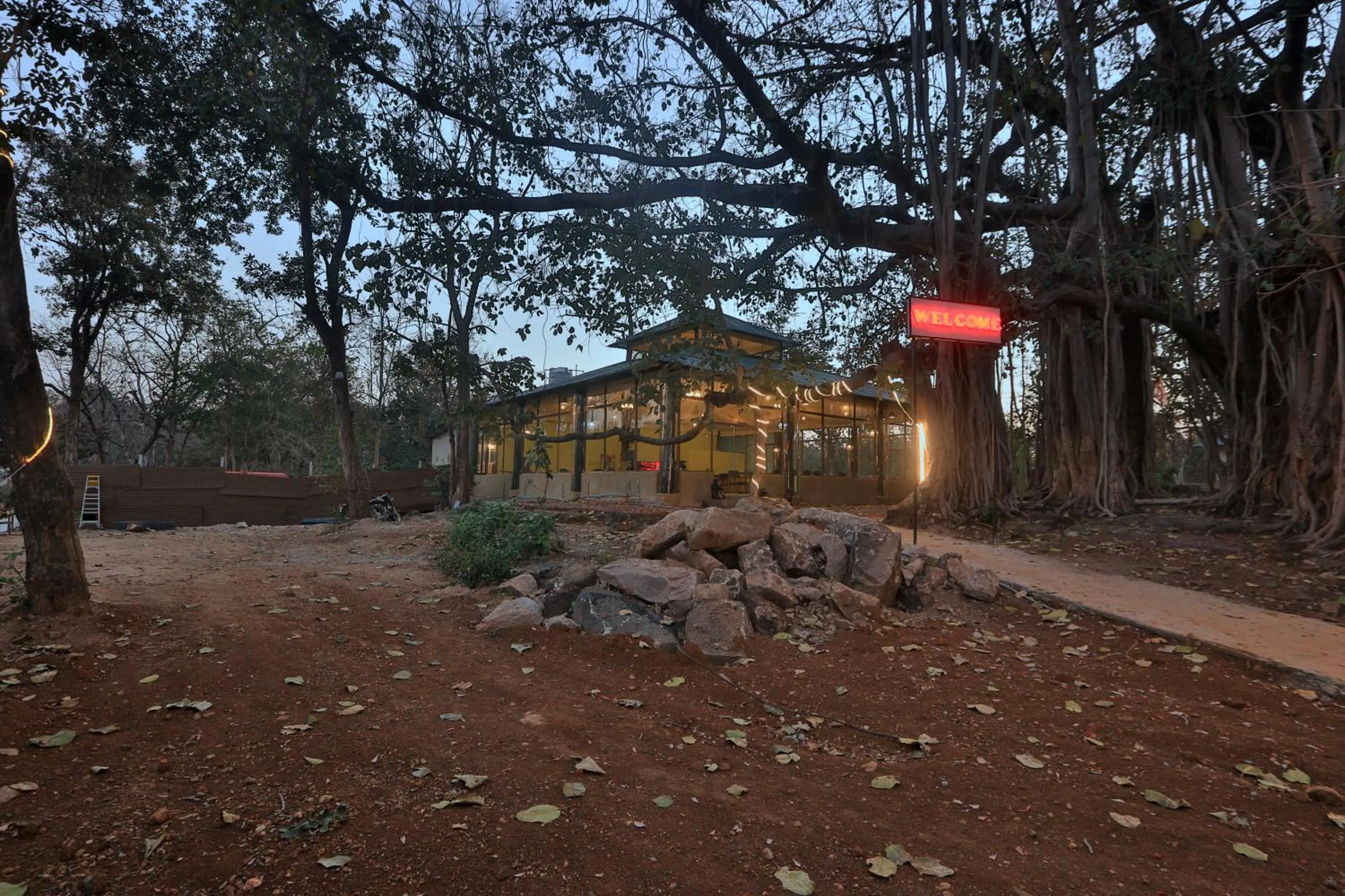 Restaurant/places to eat in Rukhad Jungle Camp - Pench