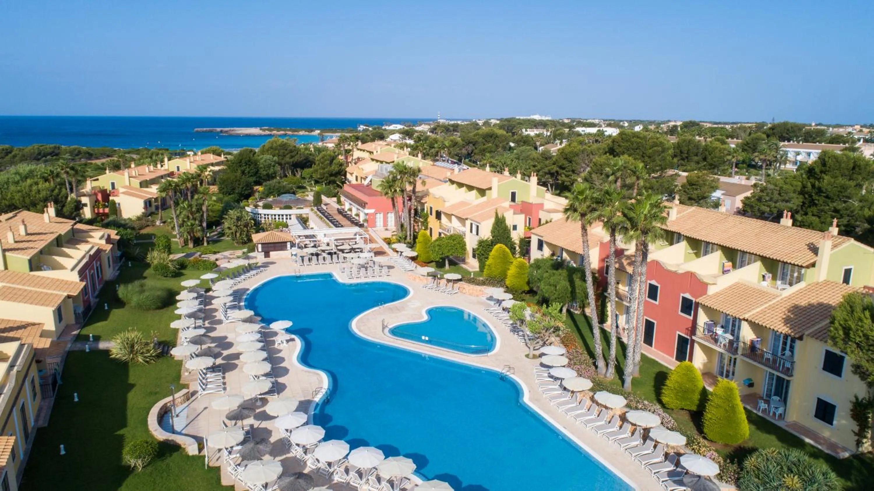 Swimming pool in Grupotel Playa Club