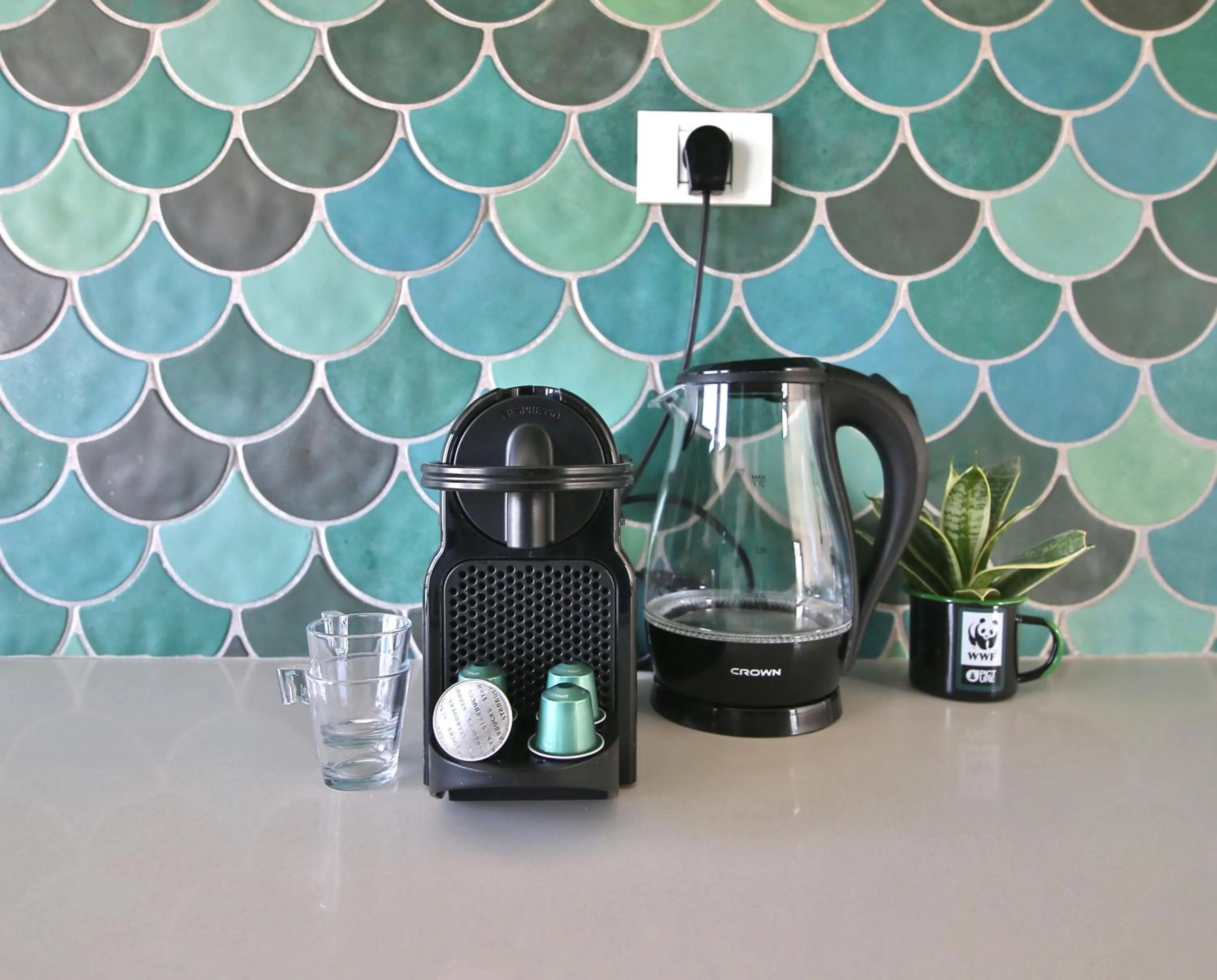 Coffee/tea facilities in Bat-Galim Beach Apartment