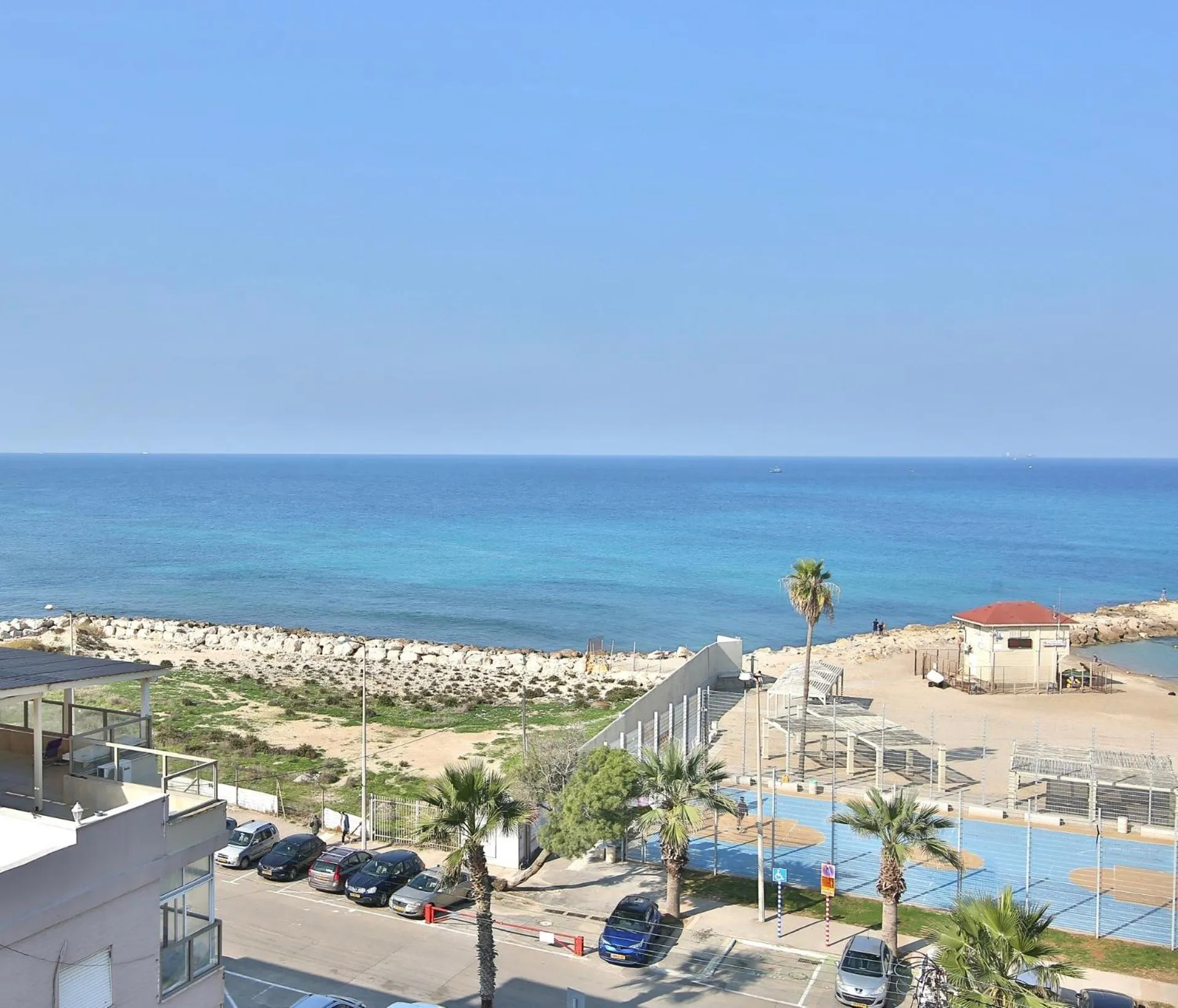 Beach in Bat-Galim Beach Apartment