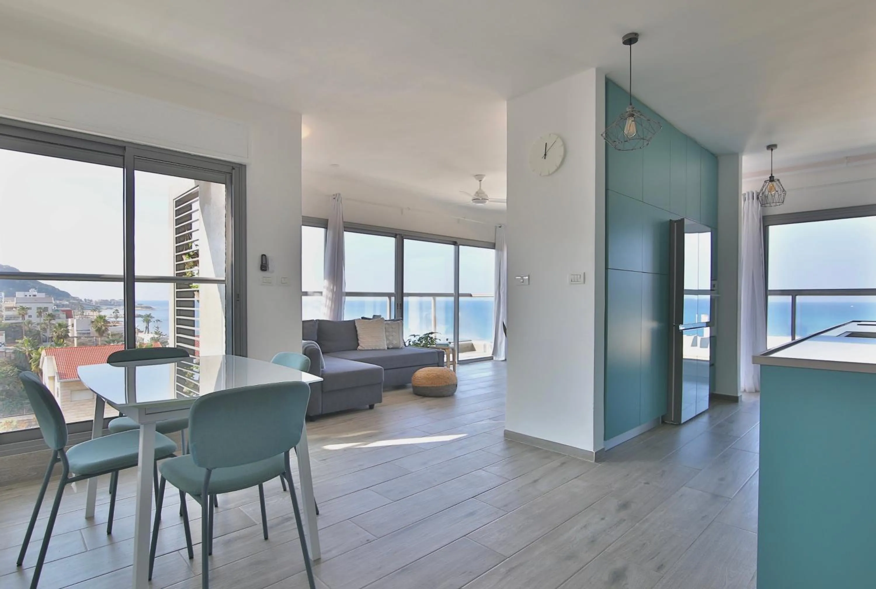 Living room in Bat-Galim Beach Apartment