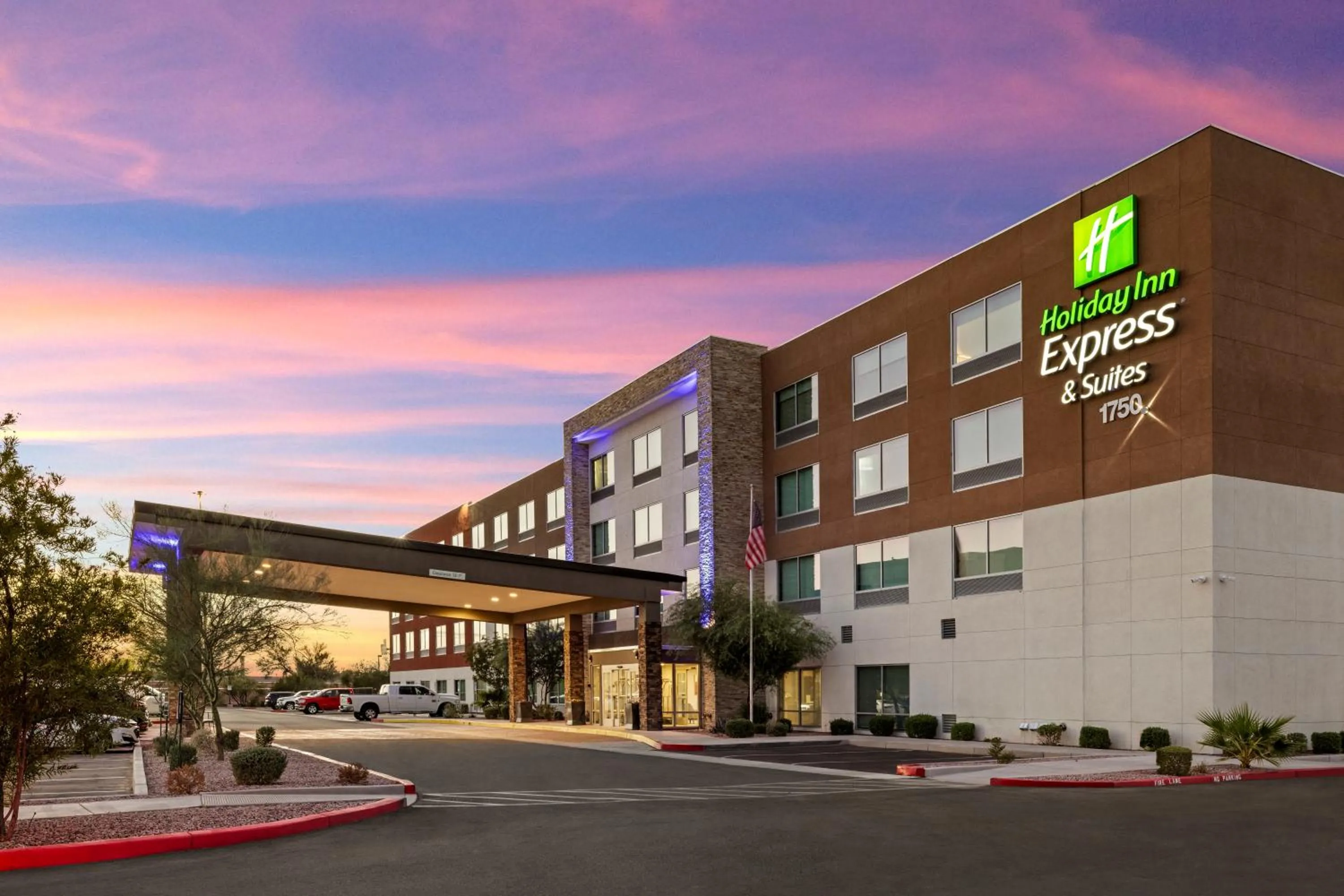 Holiday Inn Express & Suites - Phoenix West - Tolleson