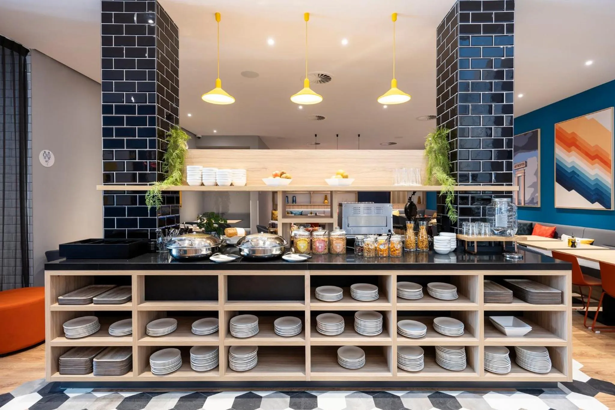 Breakfast in Holiday Inn Express Antwerp - City Centre by IHG