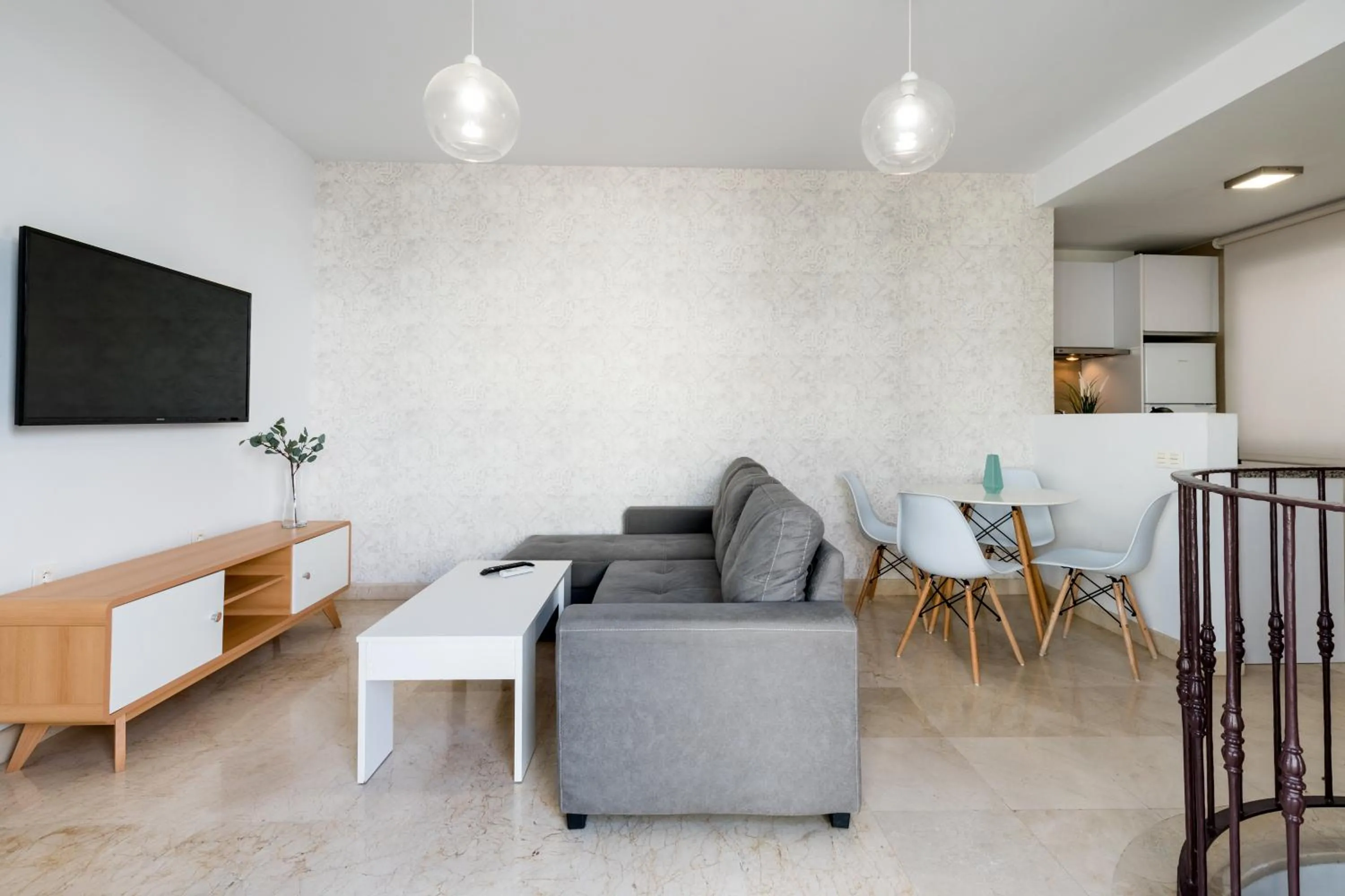 Communal lounge/ TV room in Hoteles del Sur