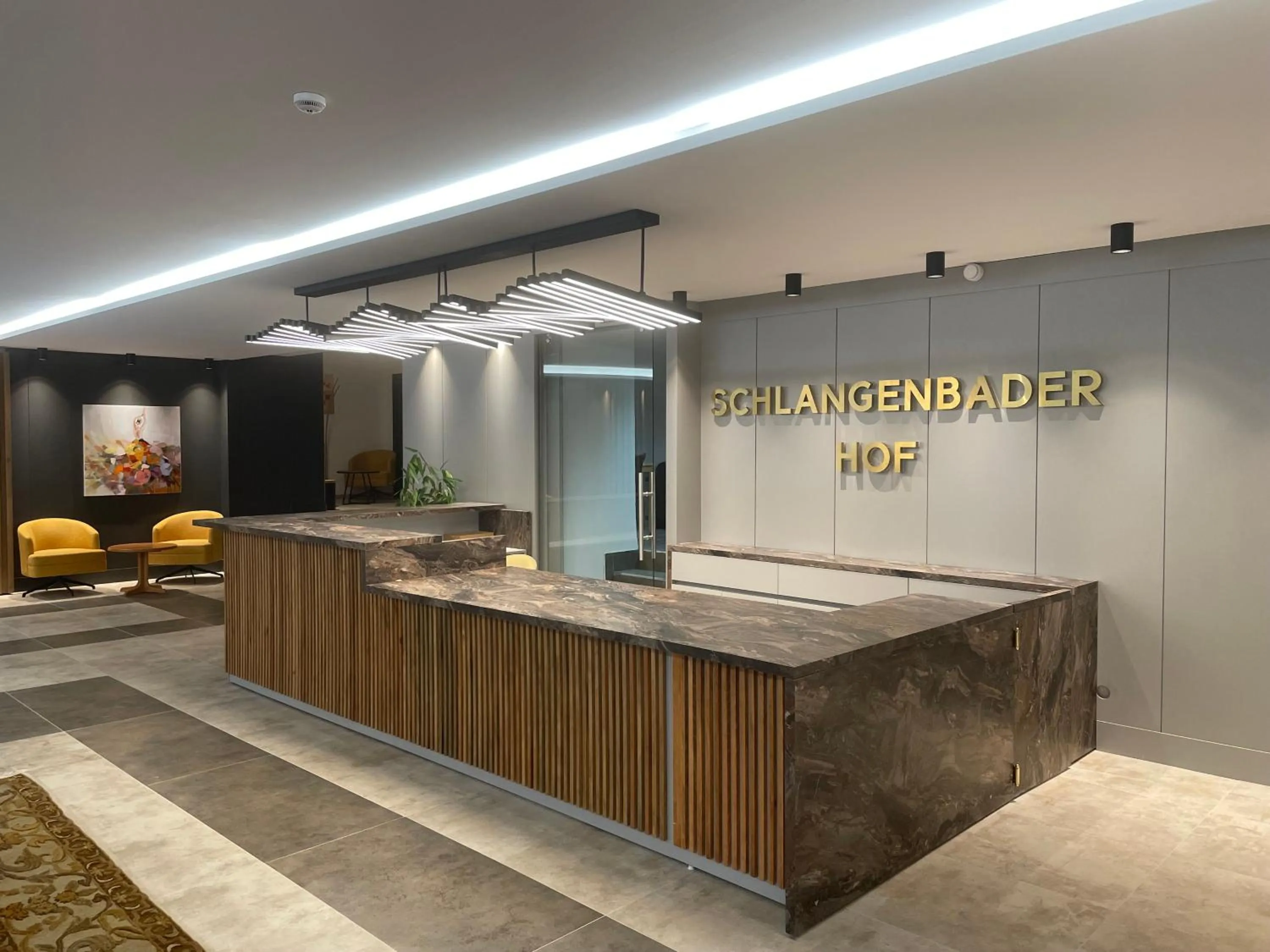 Lobby or reception in Hotel Schlangenbader Hof