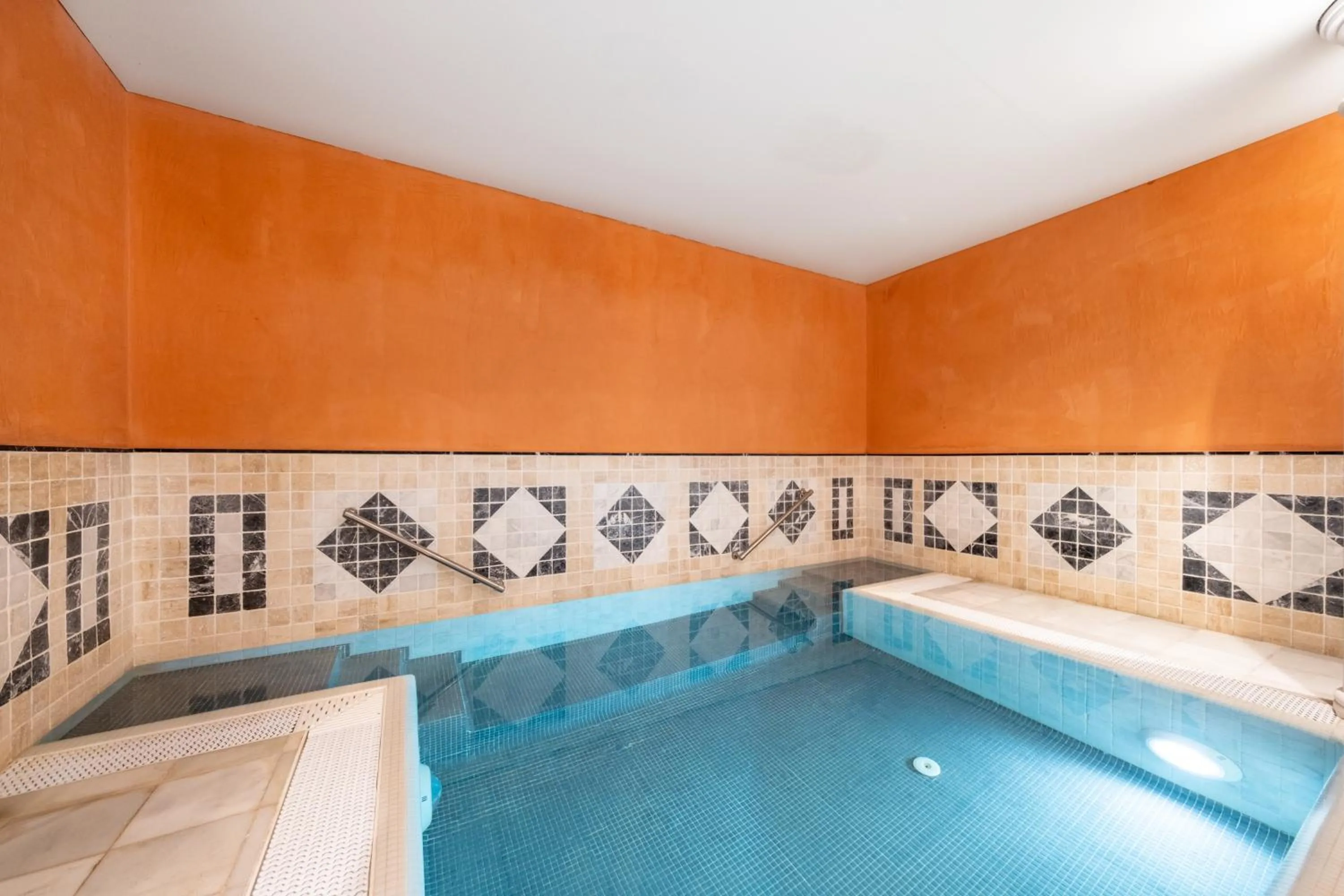 Hot Spring Bath in Castilla Termal Solares