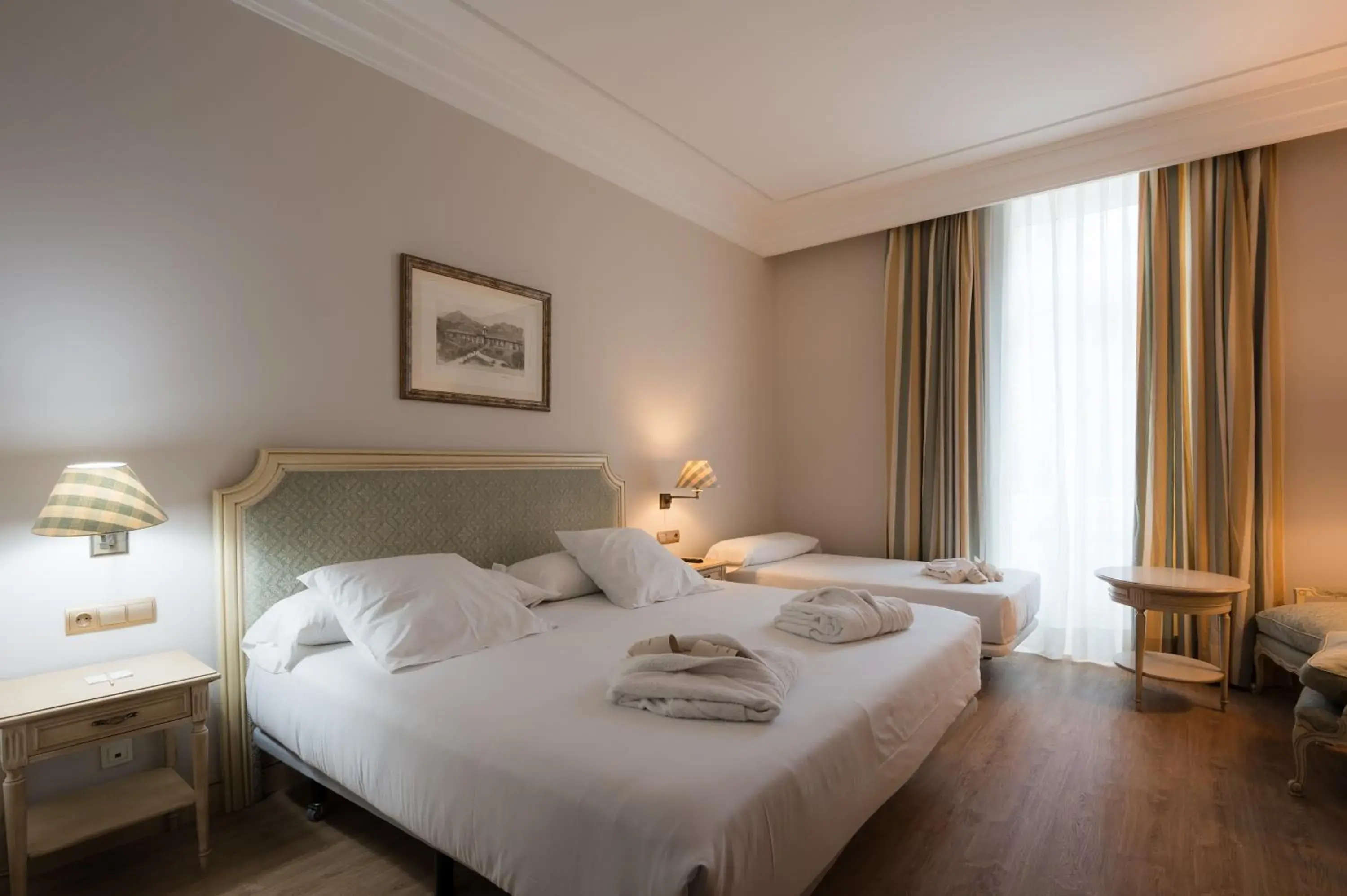 Triple Room in Castilla Termal Solares Triple Room in Castilla Termal Solares