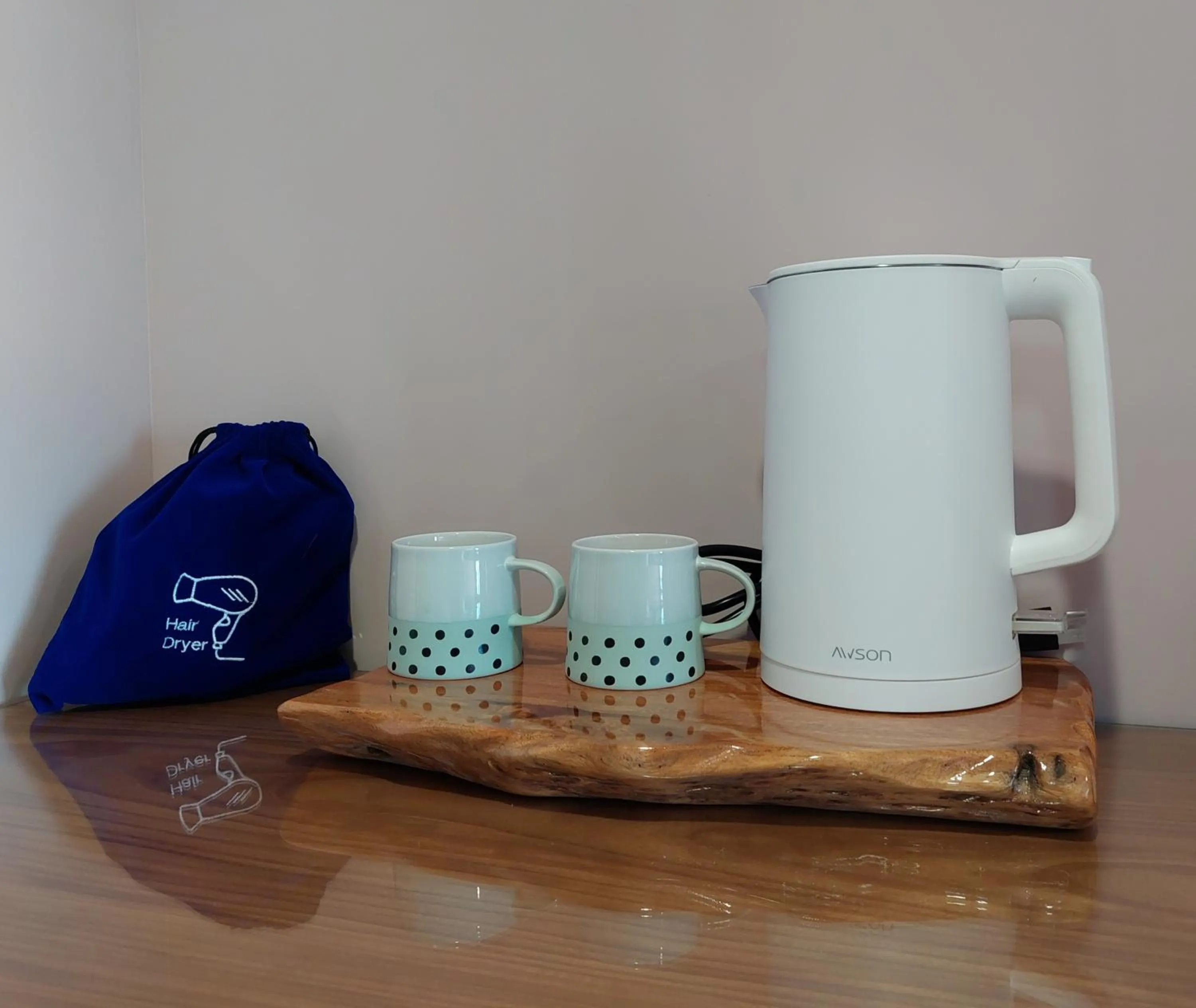 Coffee/tea facilities in 95 Pavilion