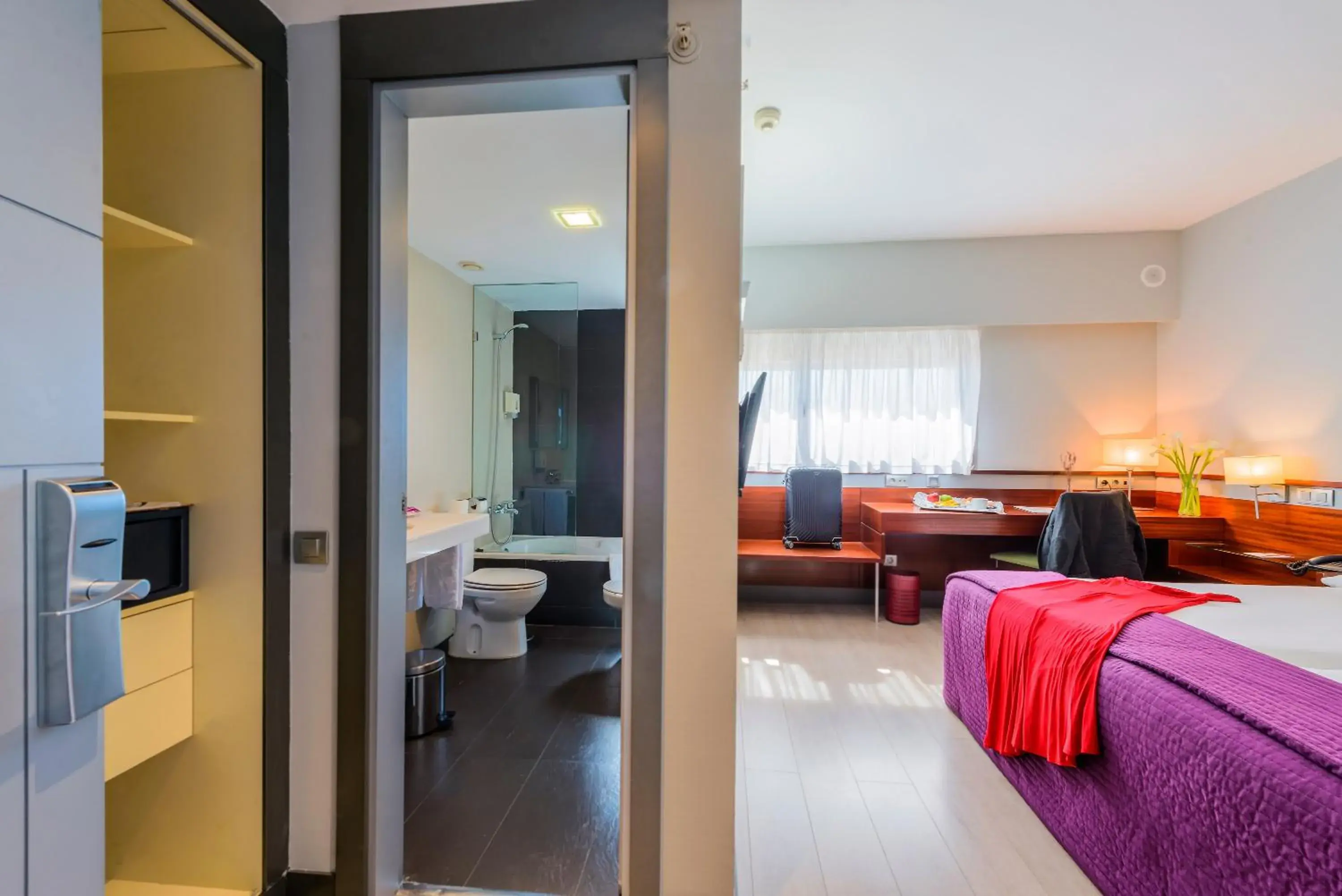 Photo of the whole room, Bed in Hostal Torrejón Photo of the whole room, Bed in Hostal Torrejón