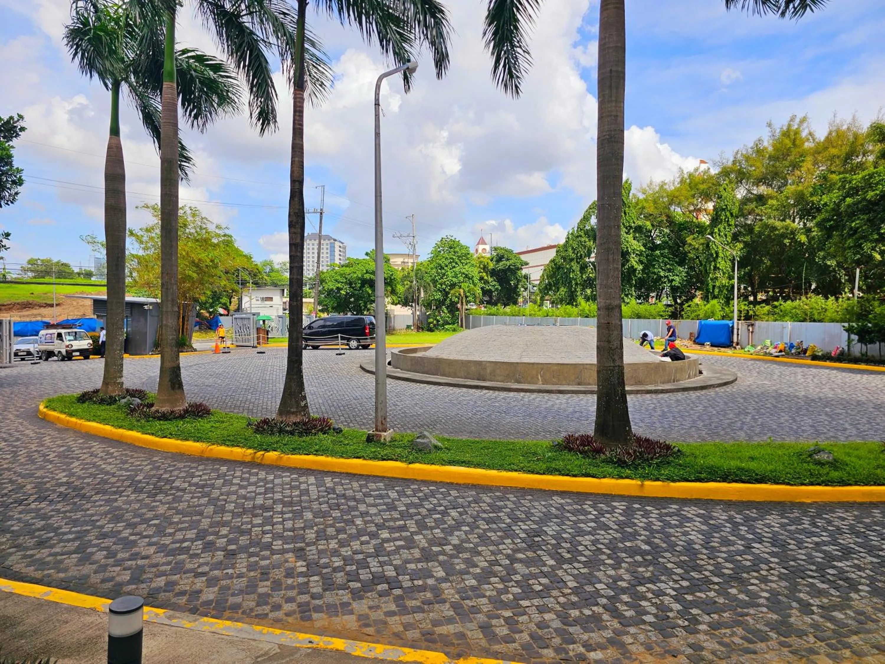 Garden in Acellyne's Suites at The Residences at Commonwealth by Century