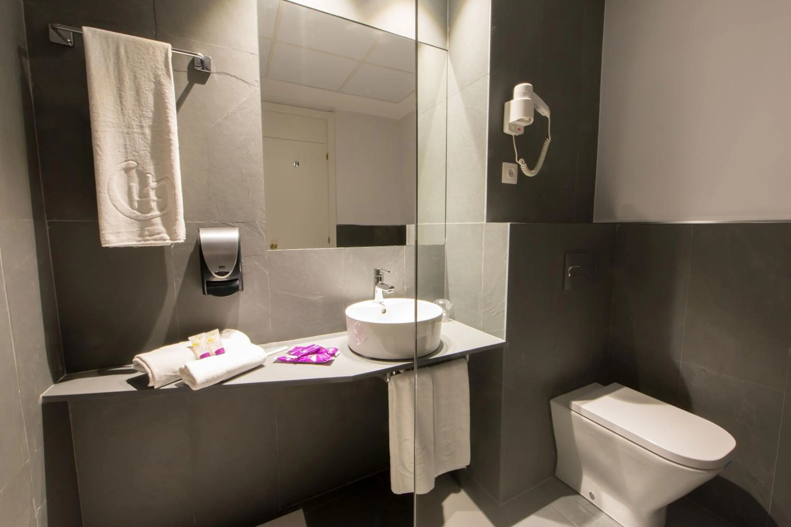 Bathroom in Hotel Aida