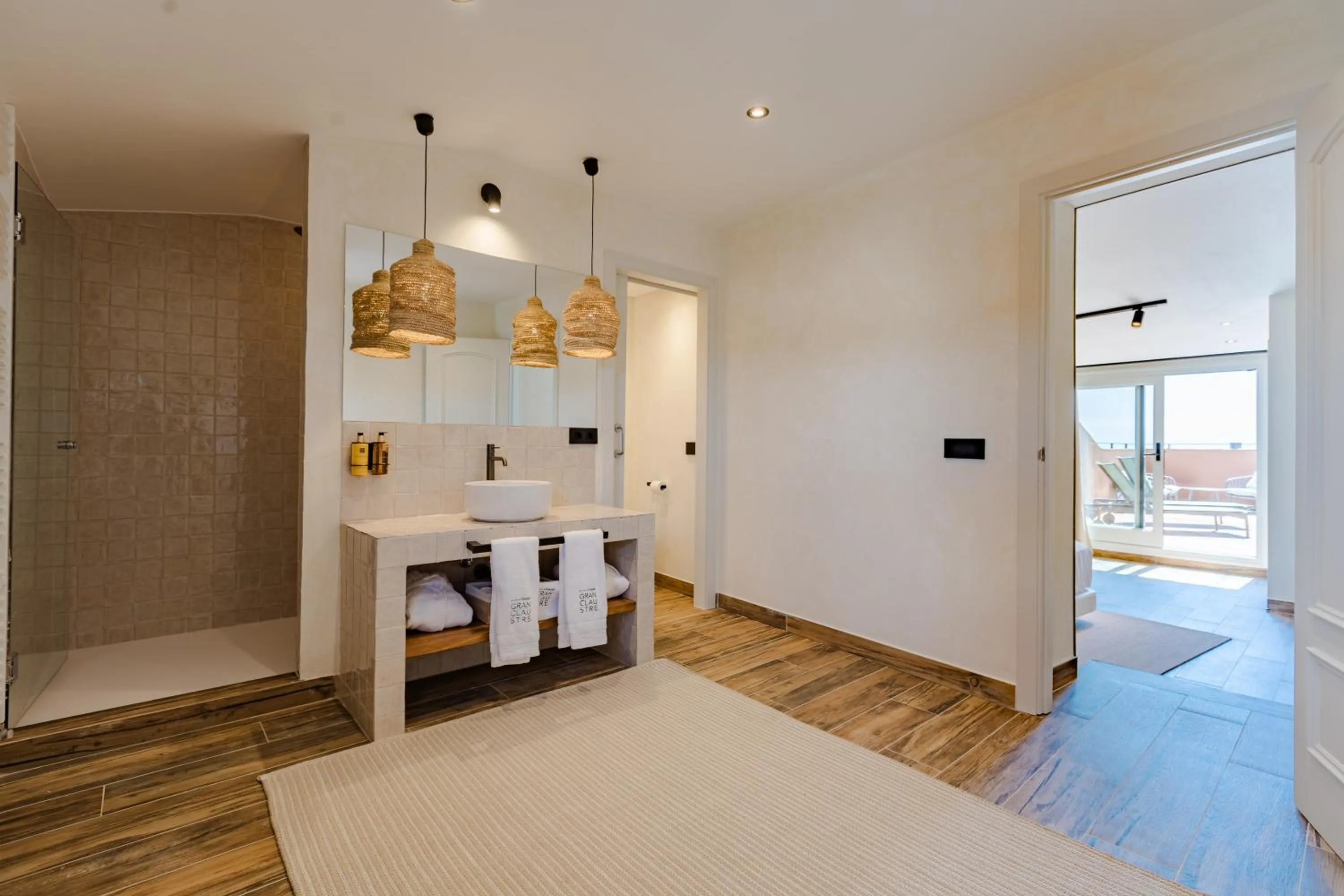 Bed in Gran Claustre Boutique Hotel