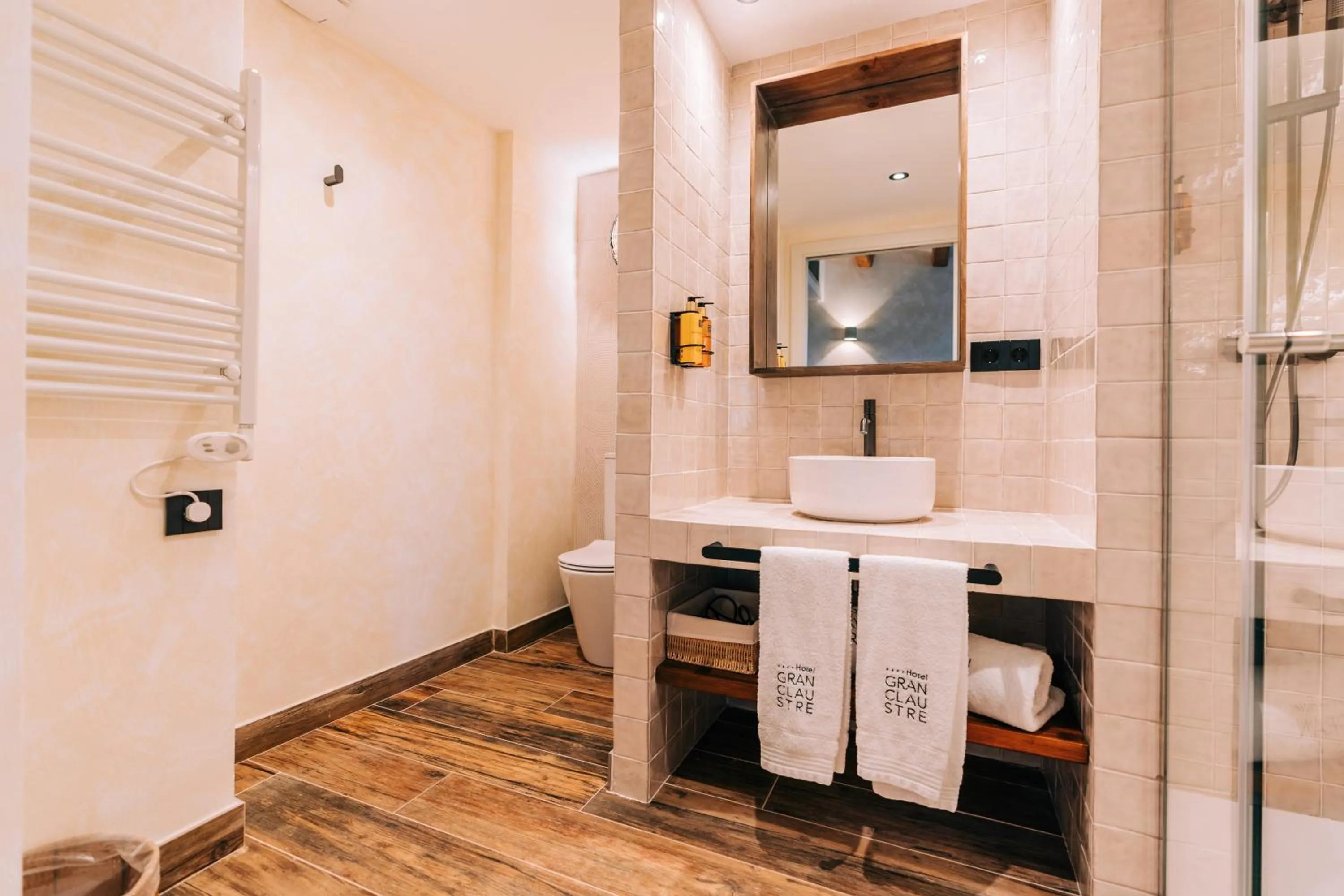 Bathroom in Gran Claustre Boutique Hotel