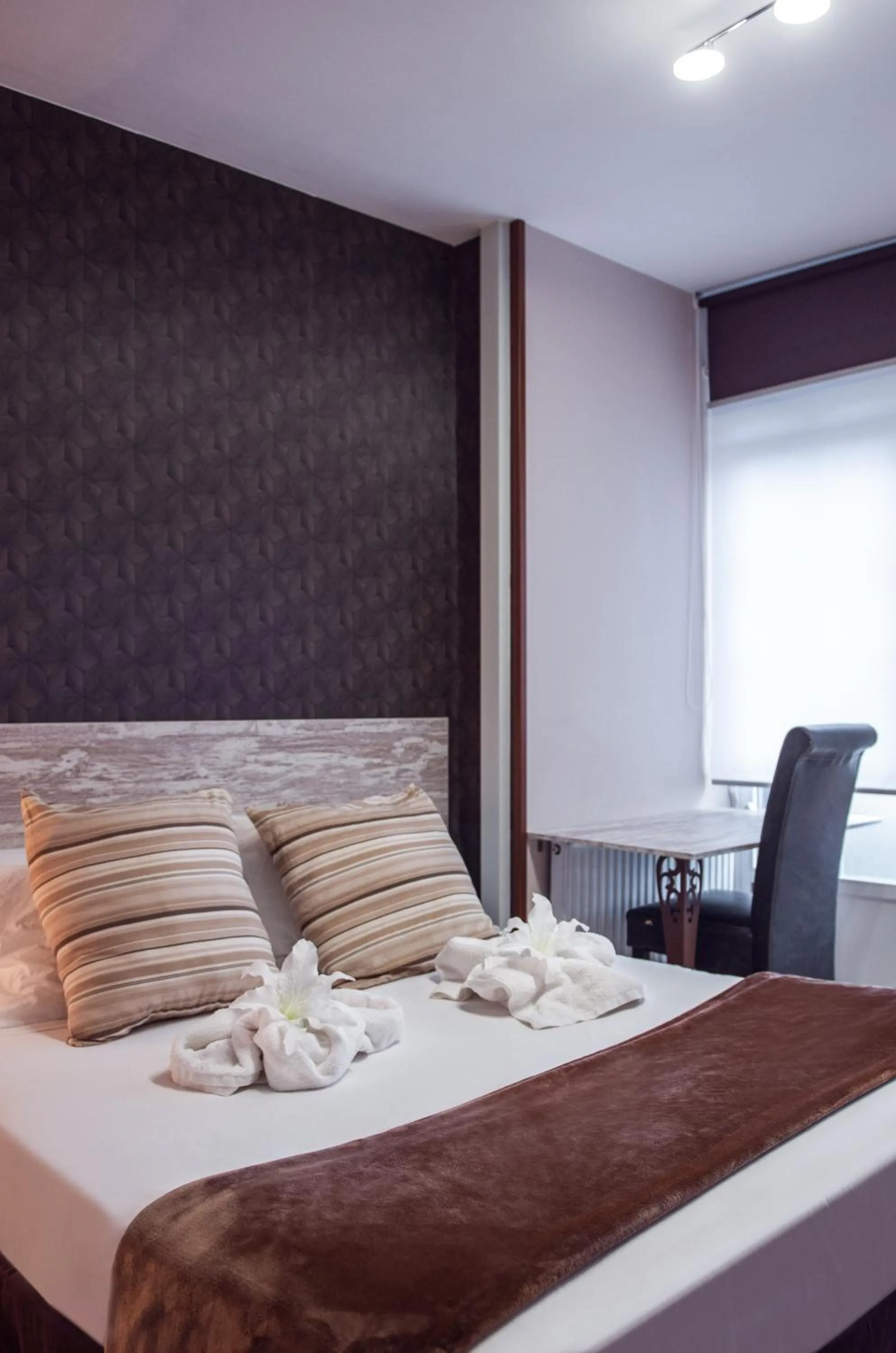 Balcony/Terrace, Bed in Hotel Ancora