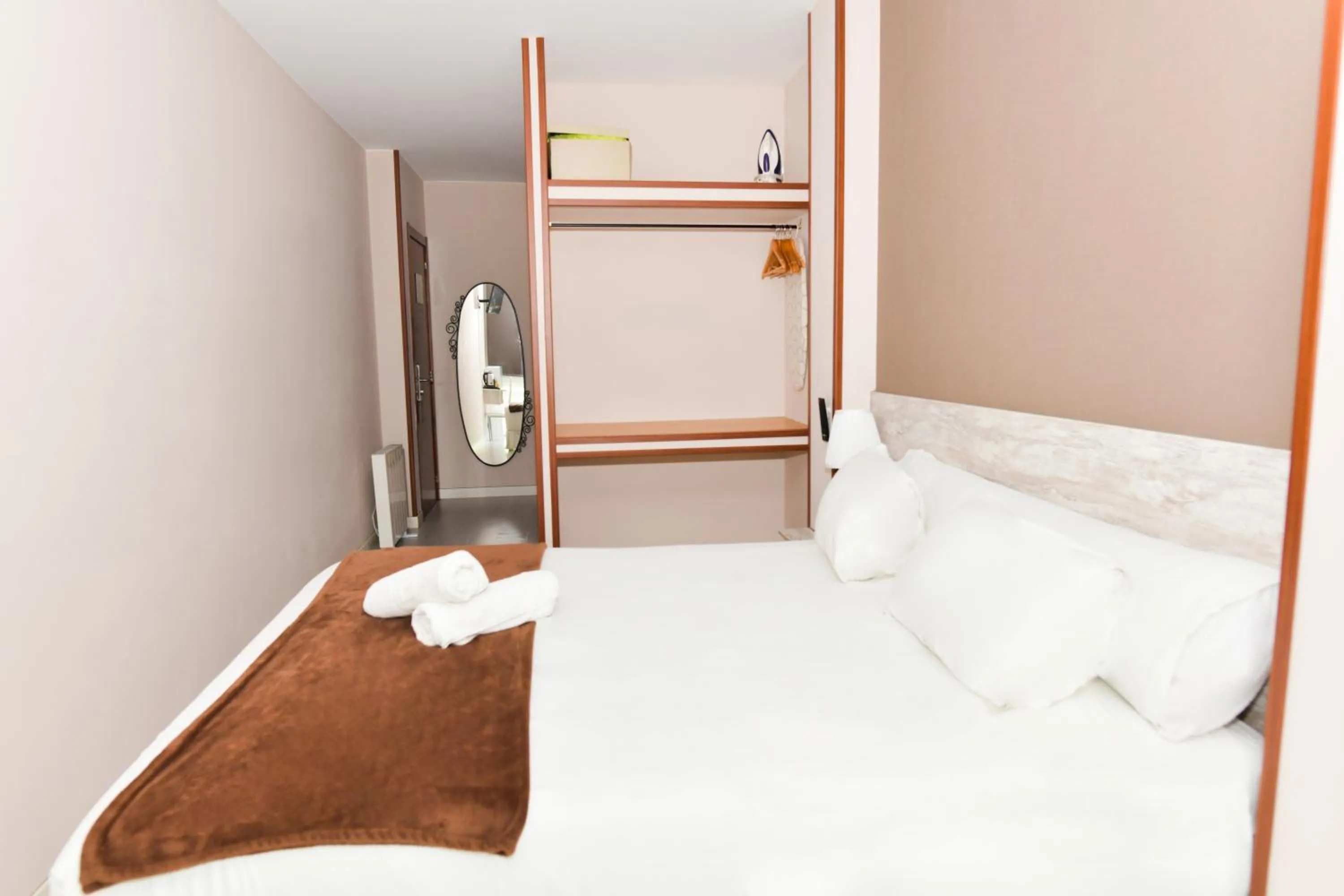 Photo of the whole room, Bed in Hotel Ancora