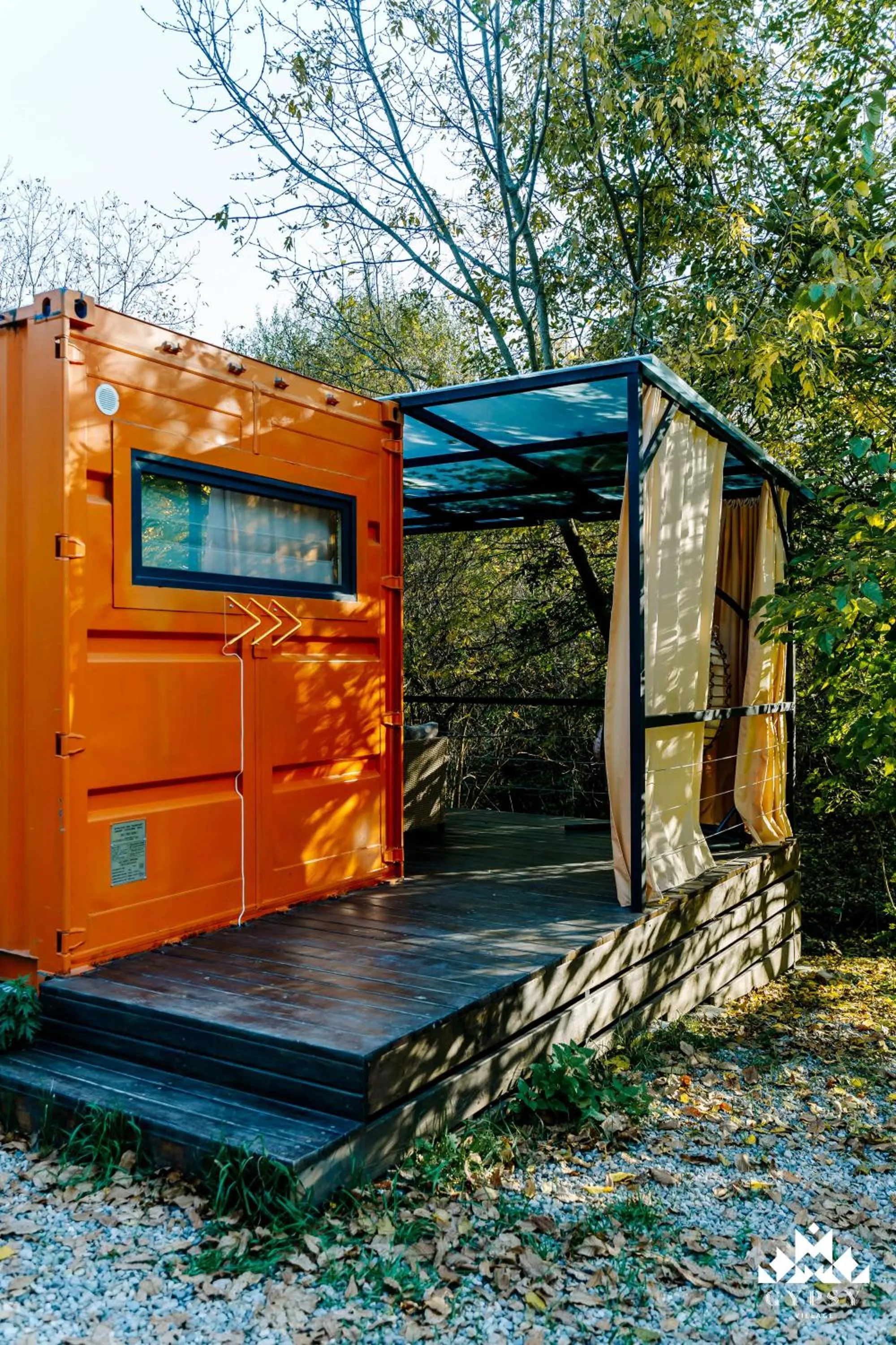 Property building in Gipsy Village Park Hotel