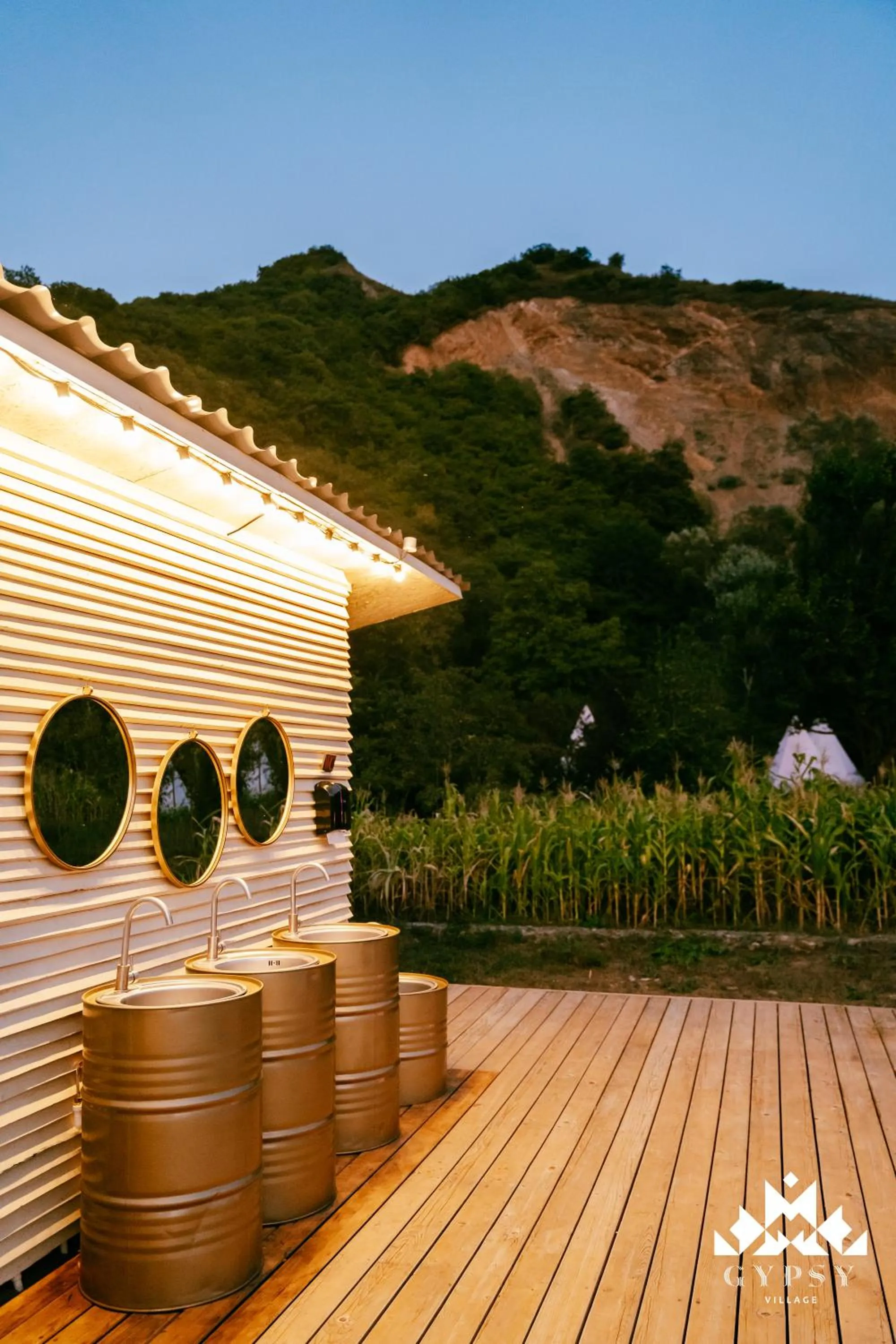 Natural landscape in Gipsy Village Park Hotel