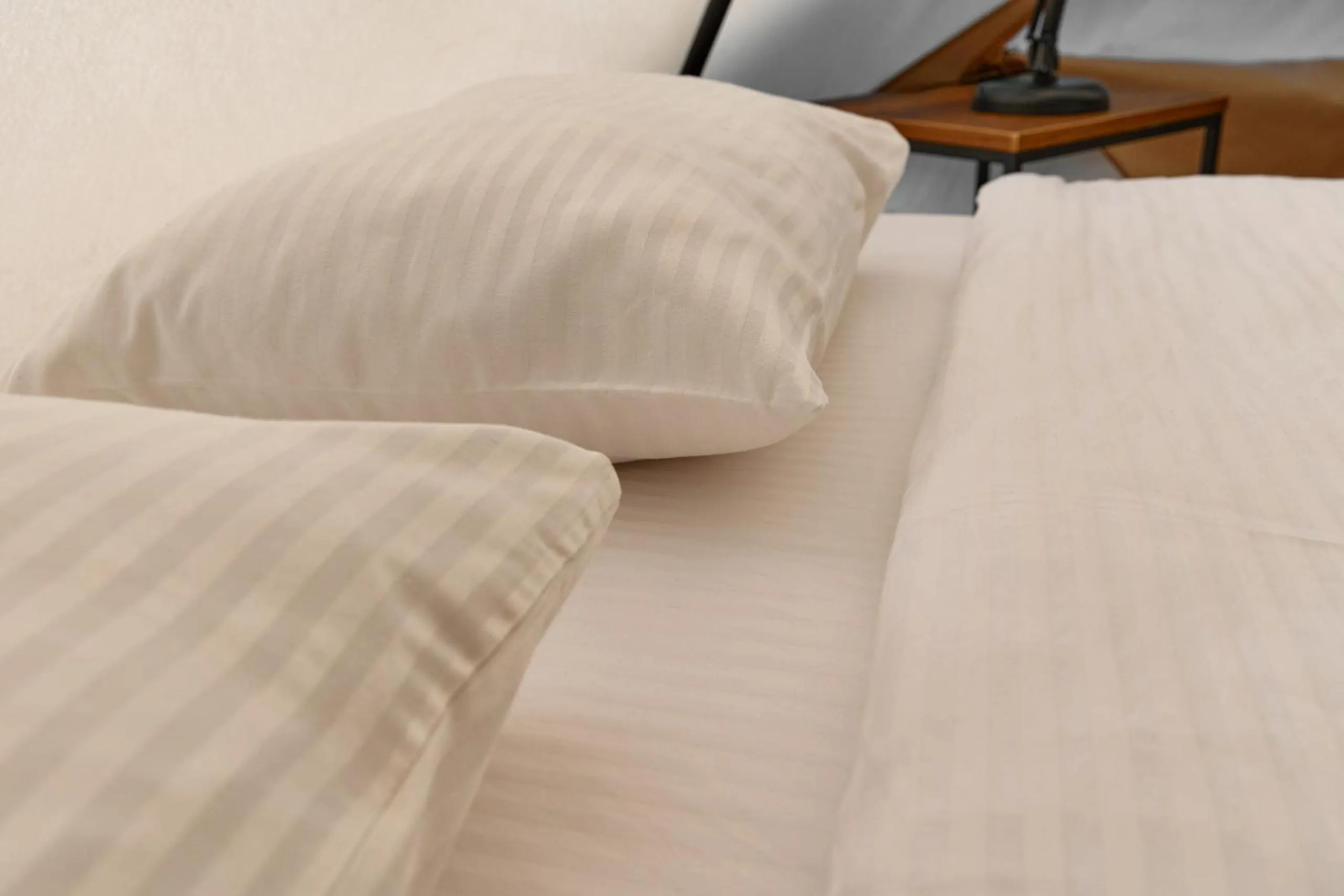 Bed in Gipsy Village Park Hotel