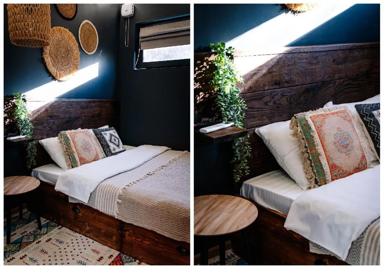 Bed in Gipsy Village Park Hotel