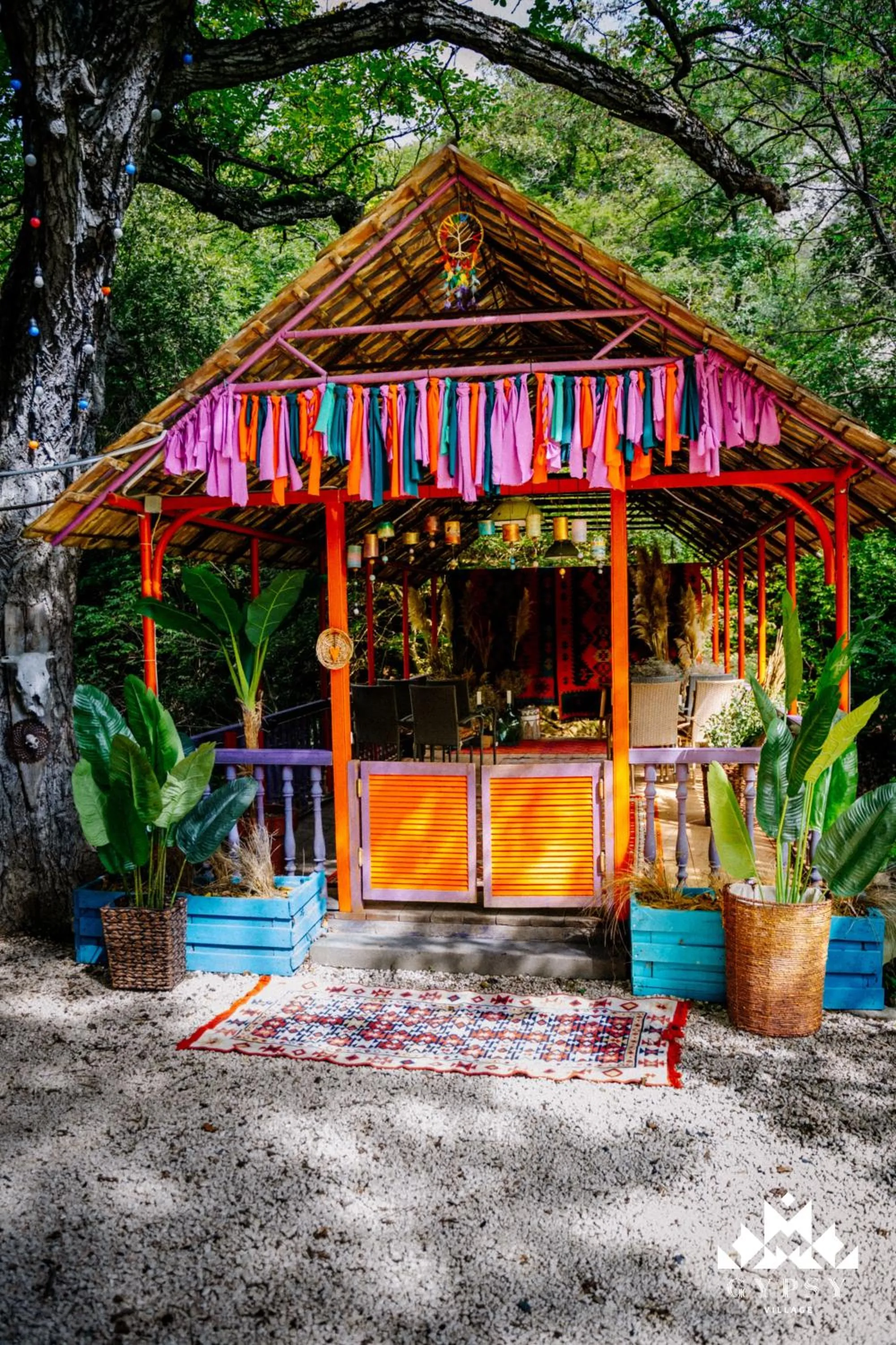 Balcony/Terrace in Gipsy Village Park Hotel