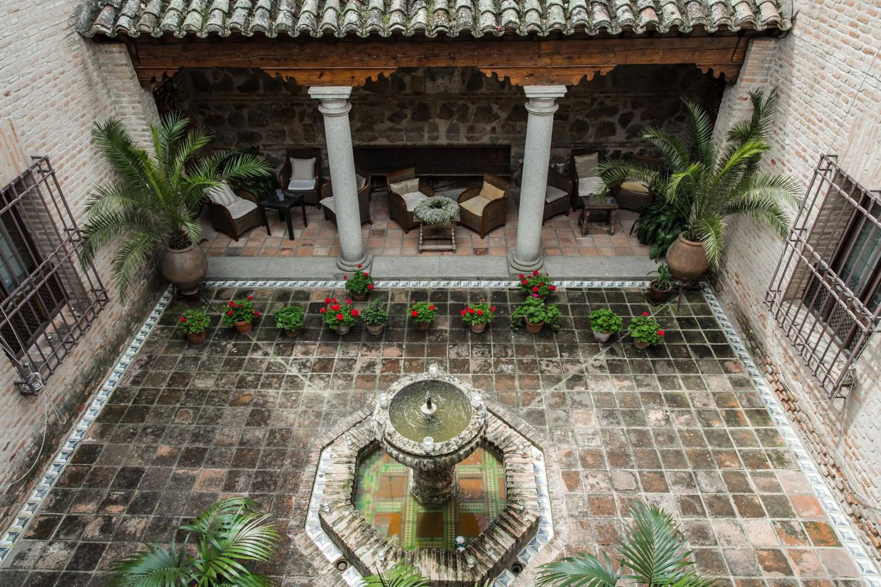 Patio in Hotel Hacienda del Cardenal