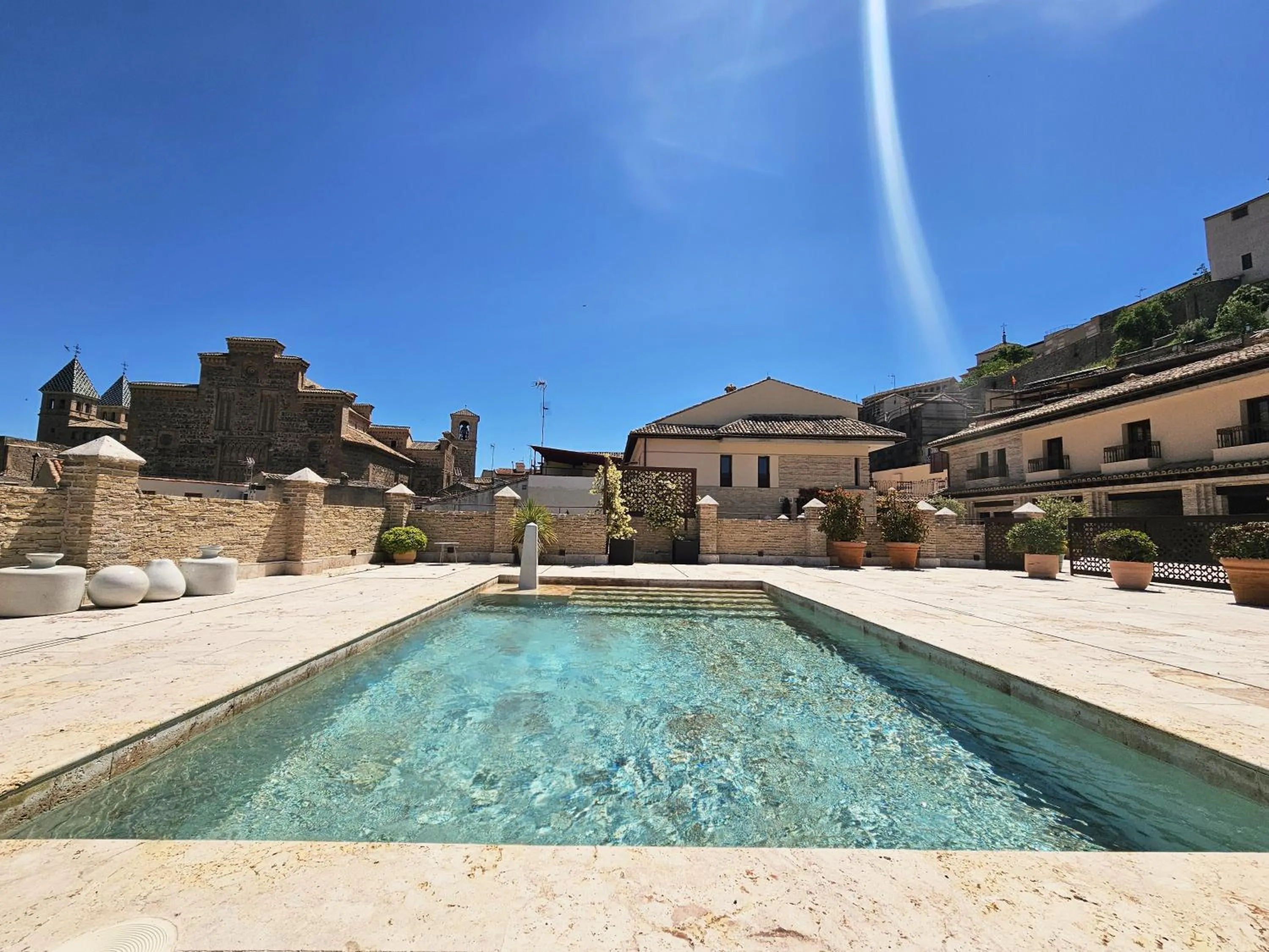 Swimming pool in Hotel Hacienda del Cardenal
