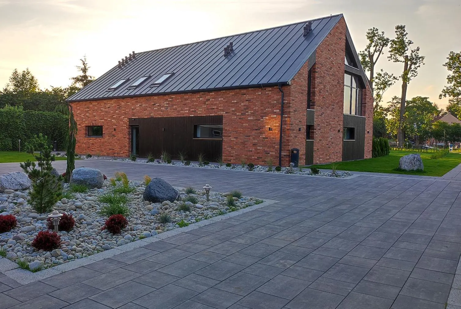 Property building in Apartamenty Między Mostami