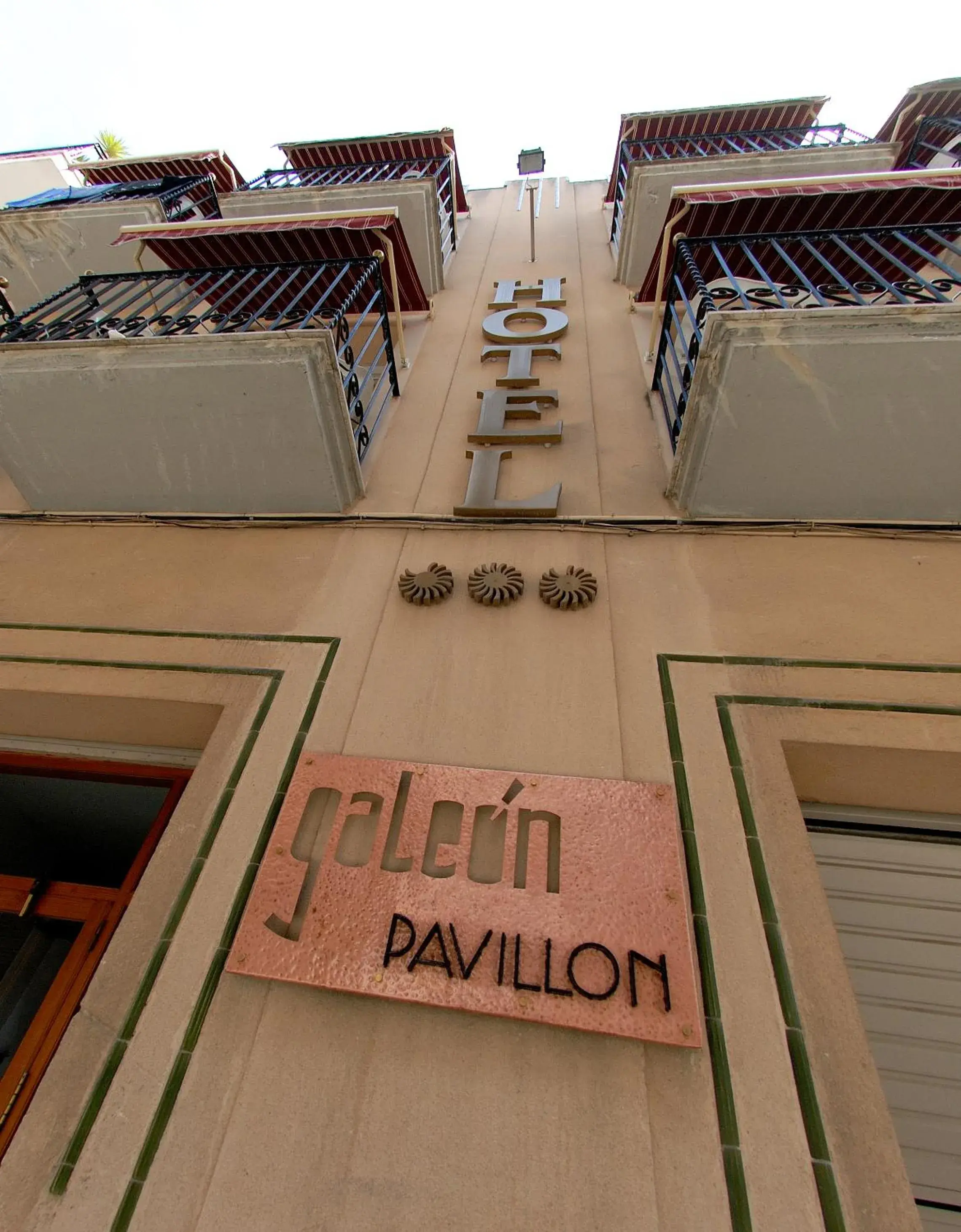 Property building in Galeón Property building in Galeón