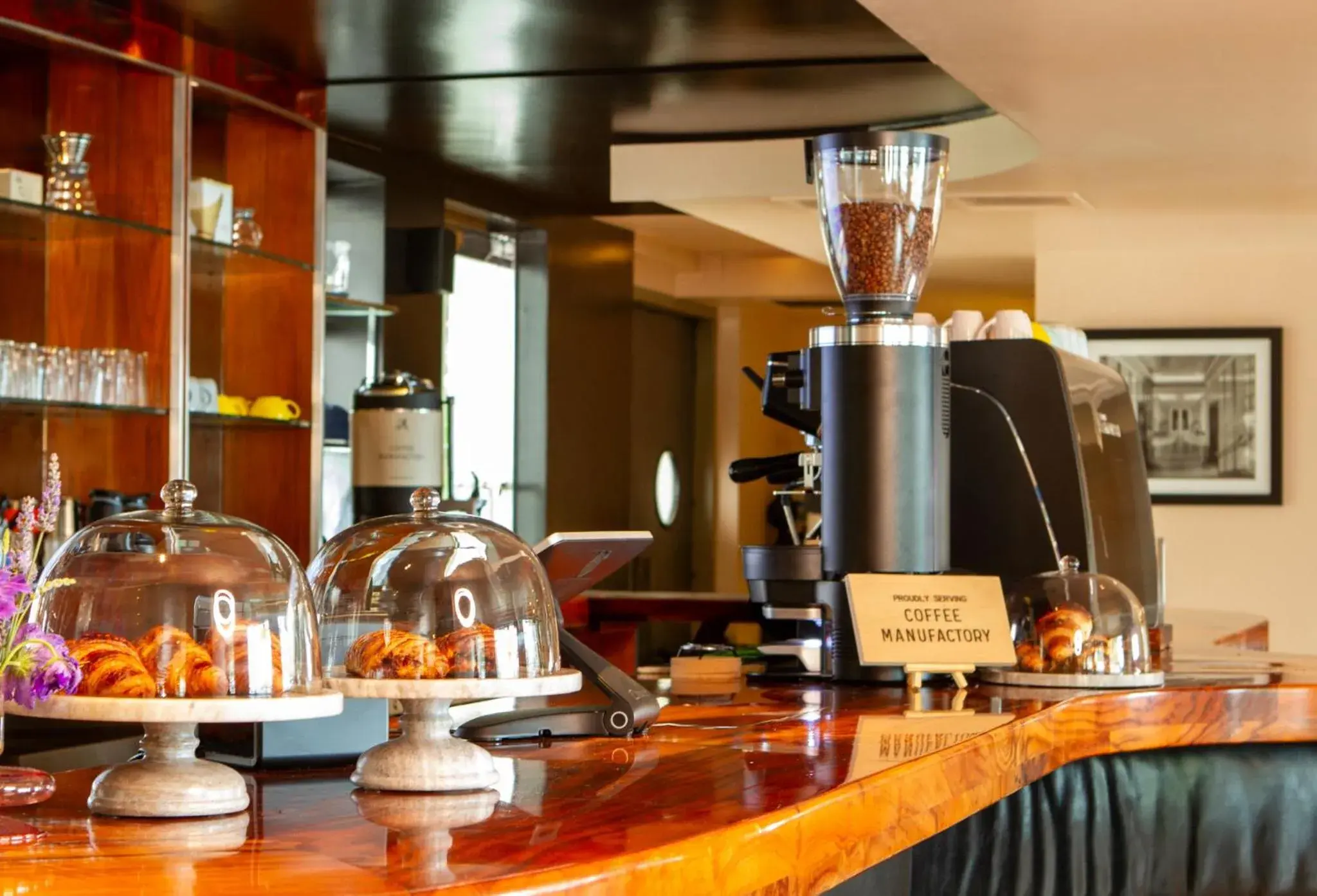 Restaurant/places to eat in The Eden Restaurant/places to eat in The Eden