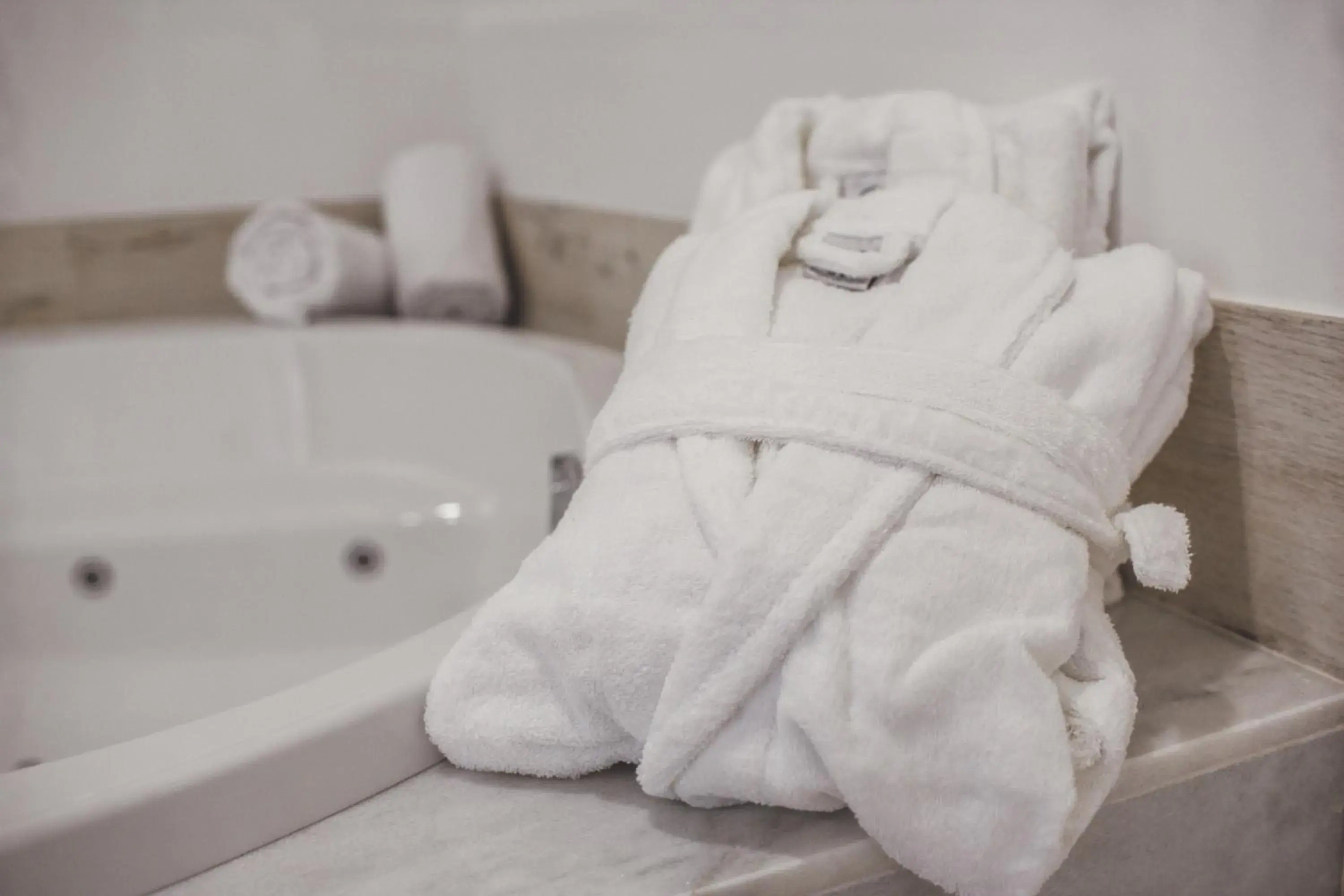 Hot Tub in Hotel Cuevas - Adults Only Hot Tub in Hotel Cuevas - Adults Only