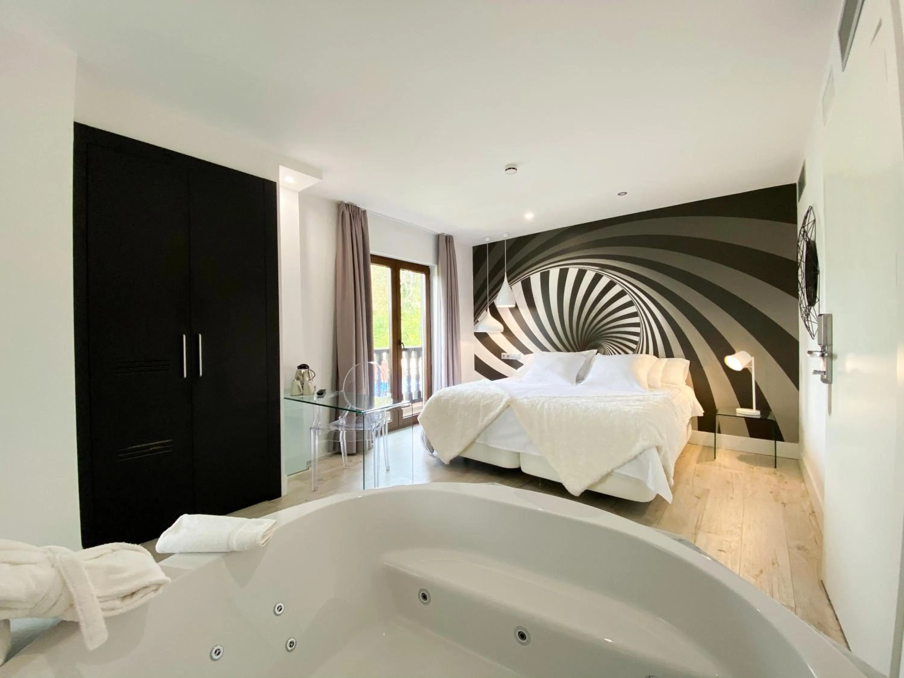 Bedroom, Bed in Hotel Cuevas - Adults Only