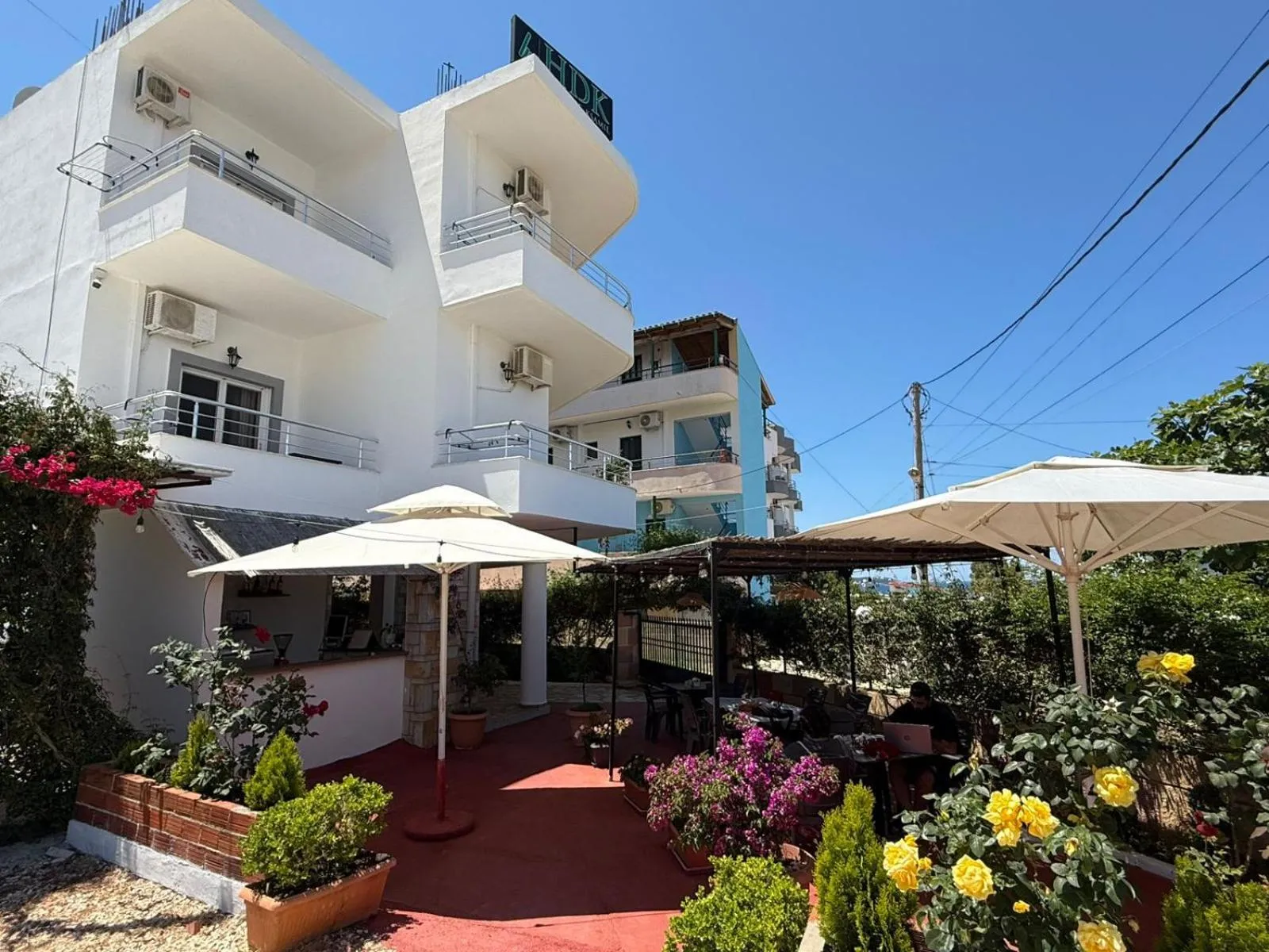 Property building in Hotel de Ksamil