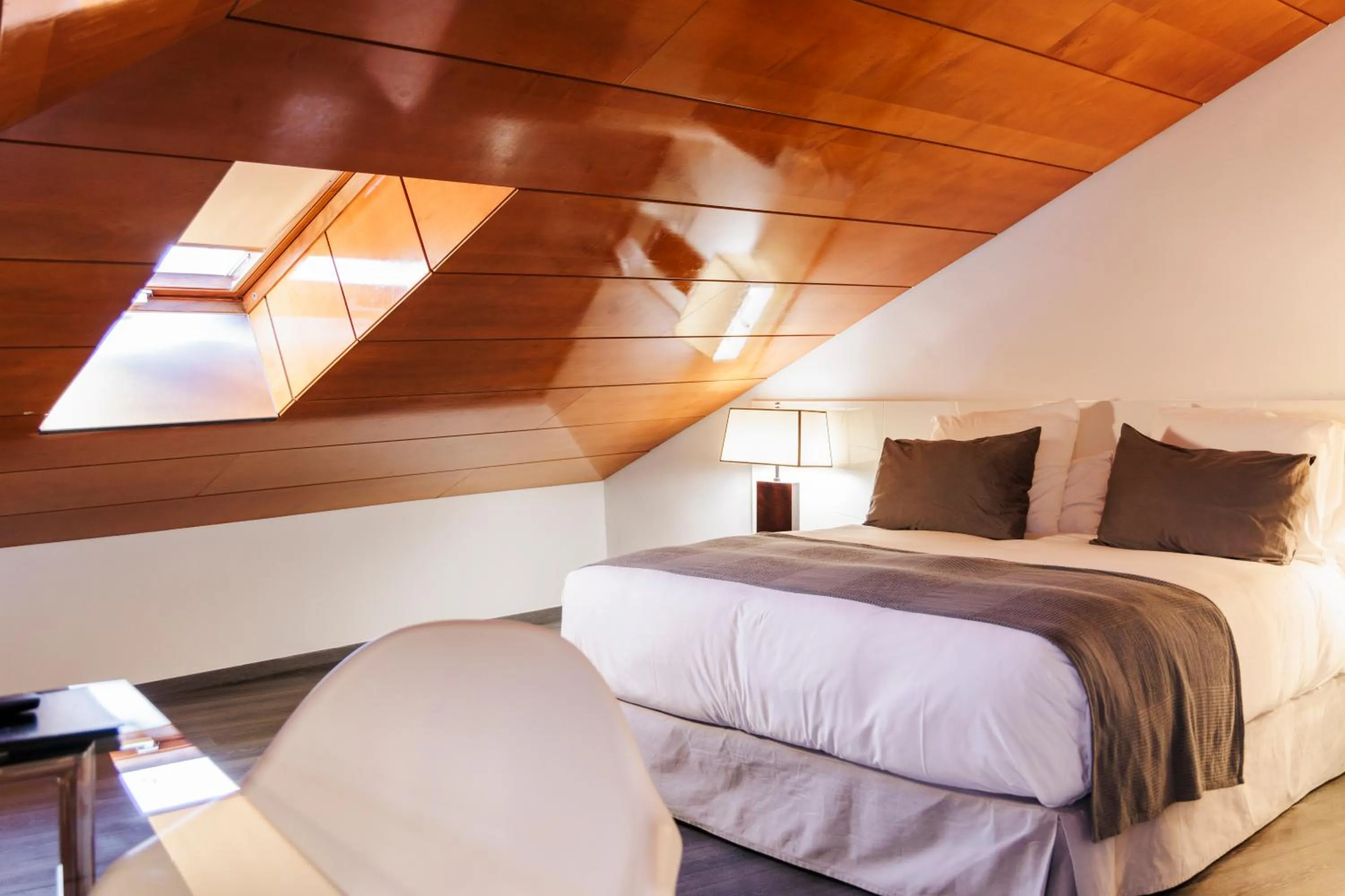 Bedroom, Bed in Suite Prado