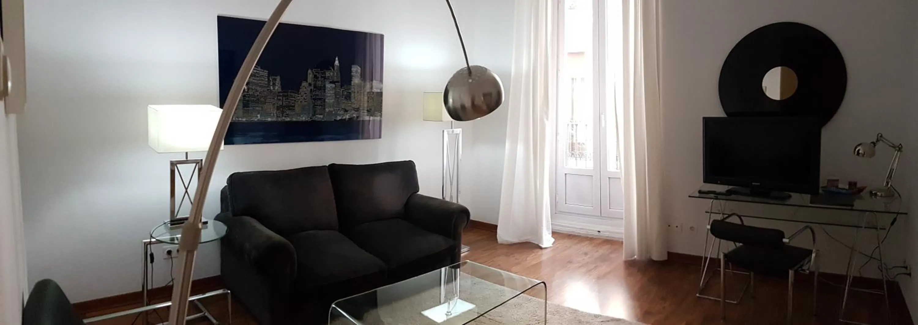 Seating area in Suite Prado