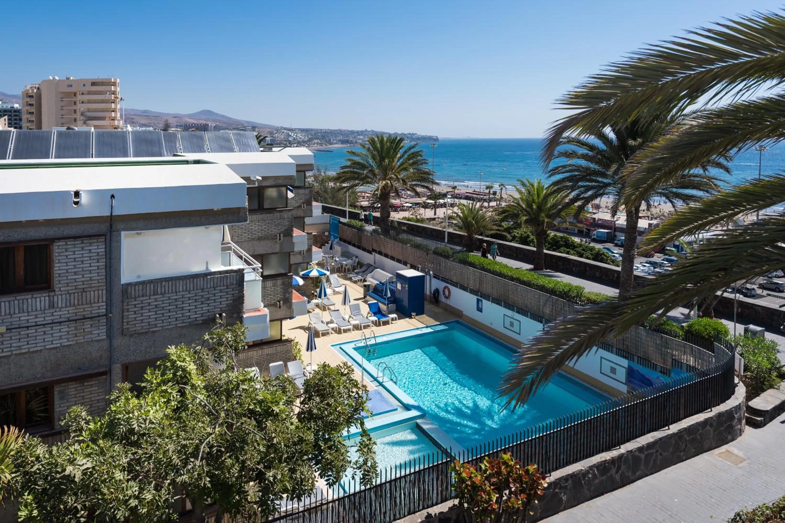 Property building in Apartamentos El Paseo