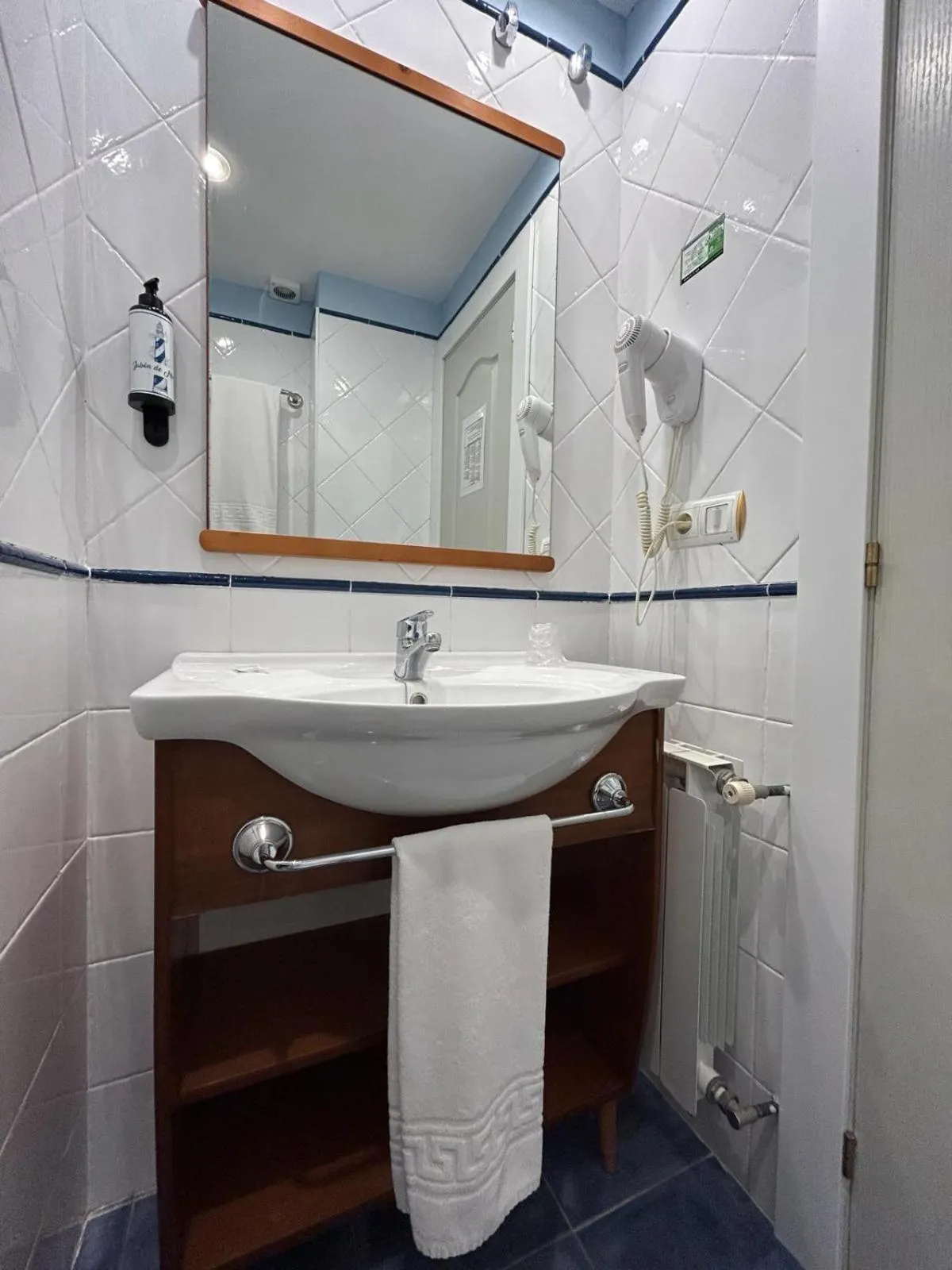 Hotel Faro de San Vicente