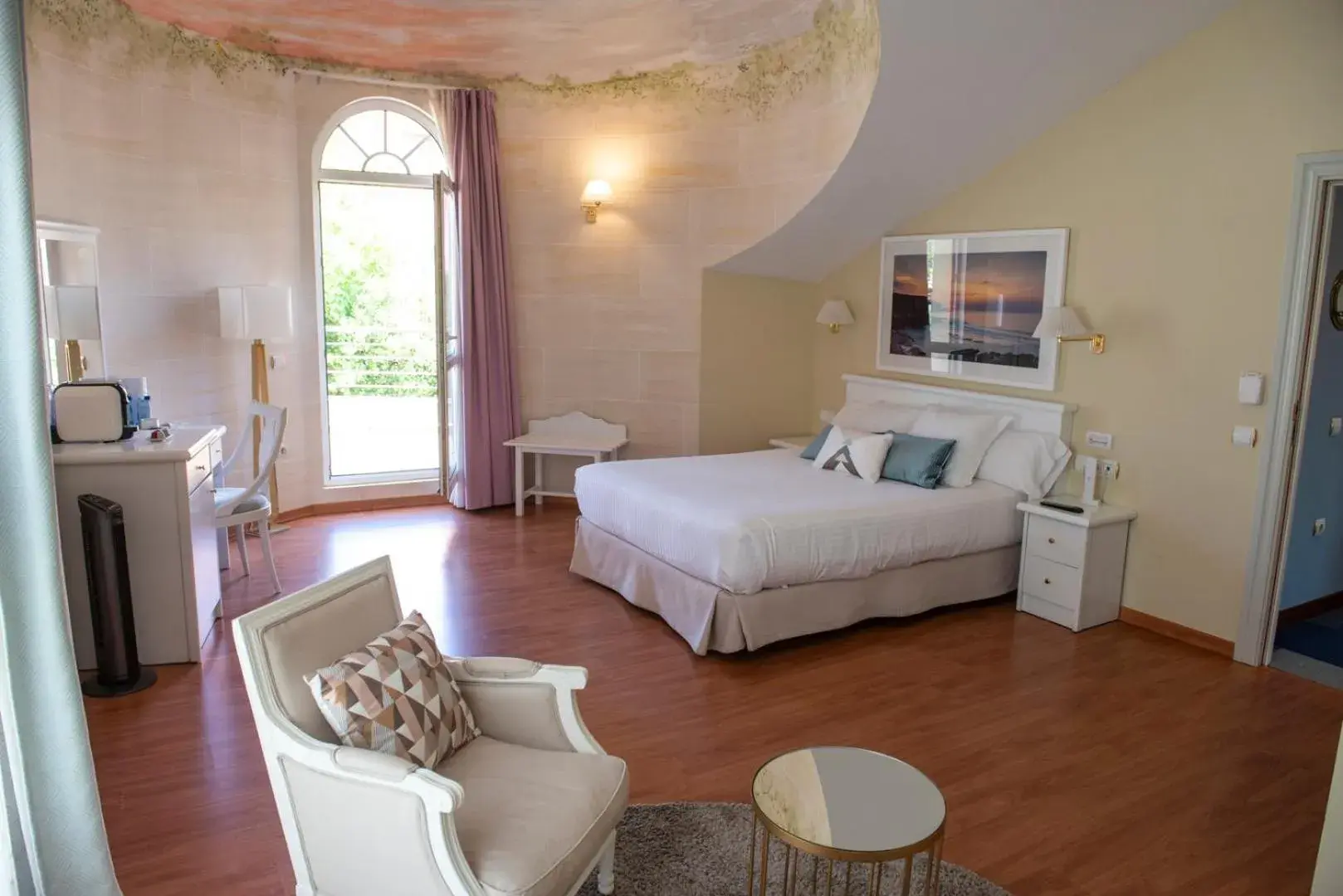 Junior Suite with Terrace in Hotel Faro de San Vicente Junior Suite with Terrace in Hotel Faro de San Vicente