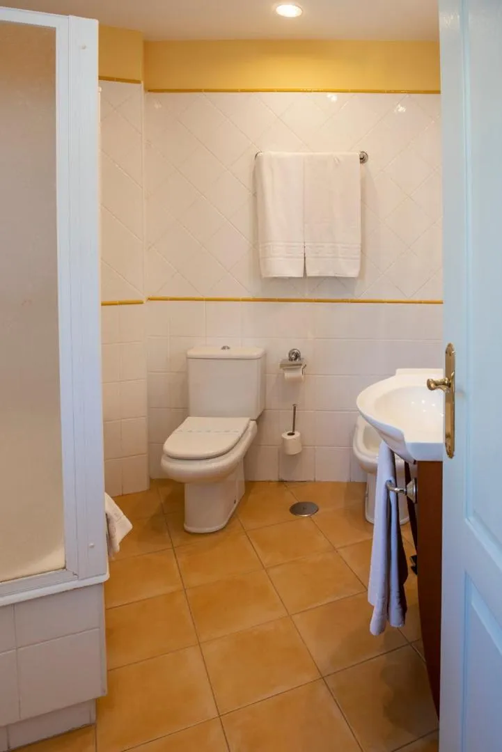 Hotel Faro de San Vicente