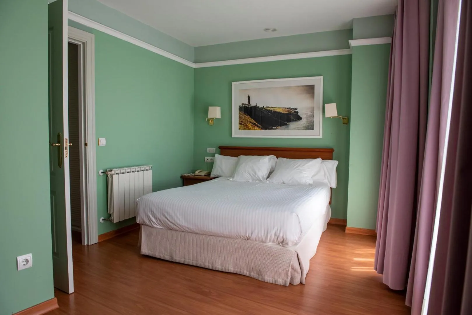 Bed in Hotel Faro de San Vicente