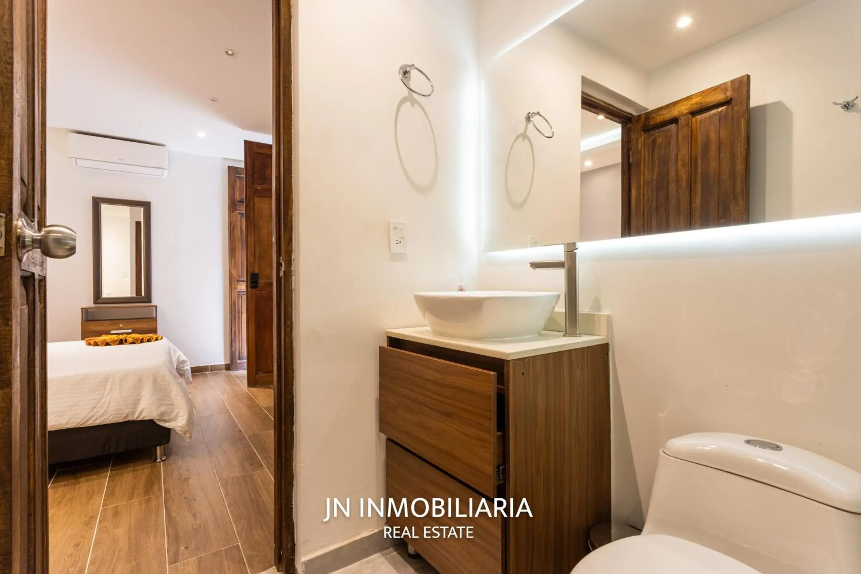 Luxury Triple Room in Hotel Recuerdos de mi Tierra El Poblado Provenza Luxury Triple Room in Hotel Recuerdos de mi Tierra El Poblado Provenza